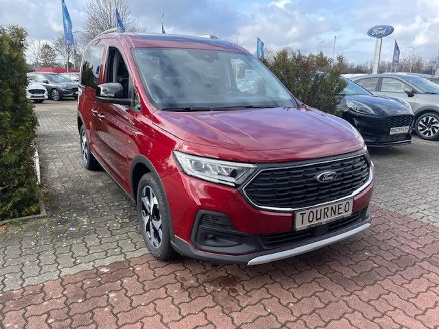 Ford Tourneo Connect Active 122PS Autom. *Navi|Pano* Czerwony - 1
