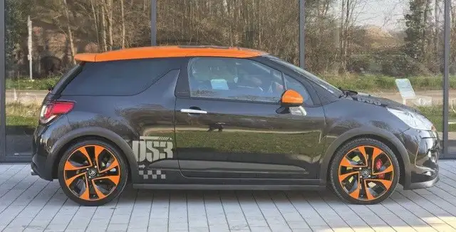 Citroen DS3 view 3