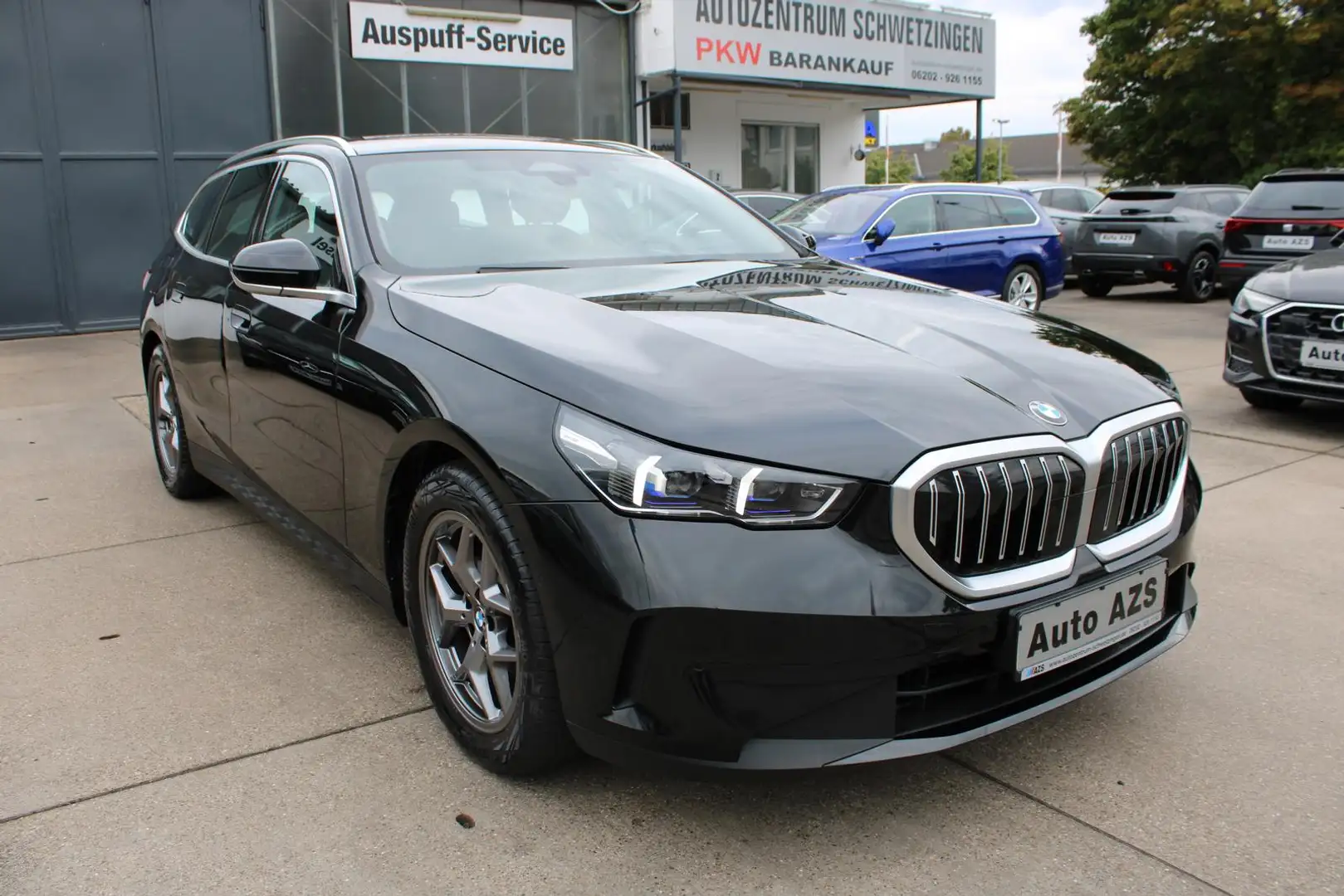 BMW 520 d/SITZHEIZUNG/LENKRADHEIZUNG/HARMAN/KARDON Schwarz - 1