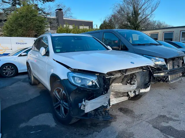 Mercedes-Benz GLC 250 d 4Matic LED KAMERA