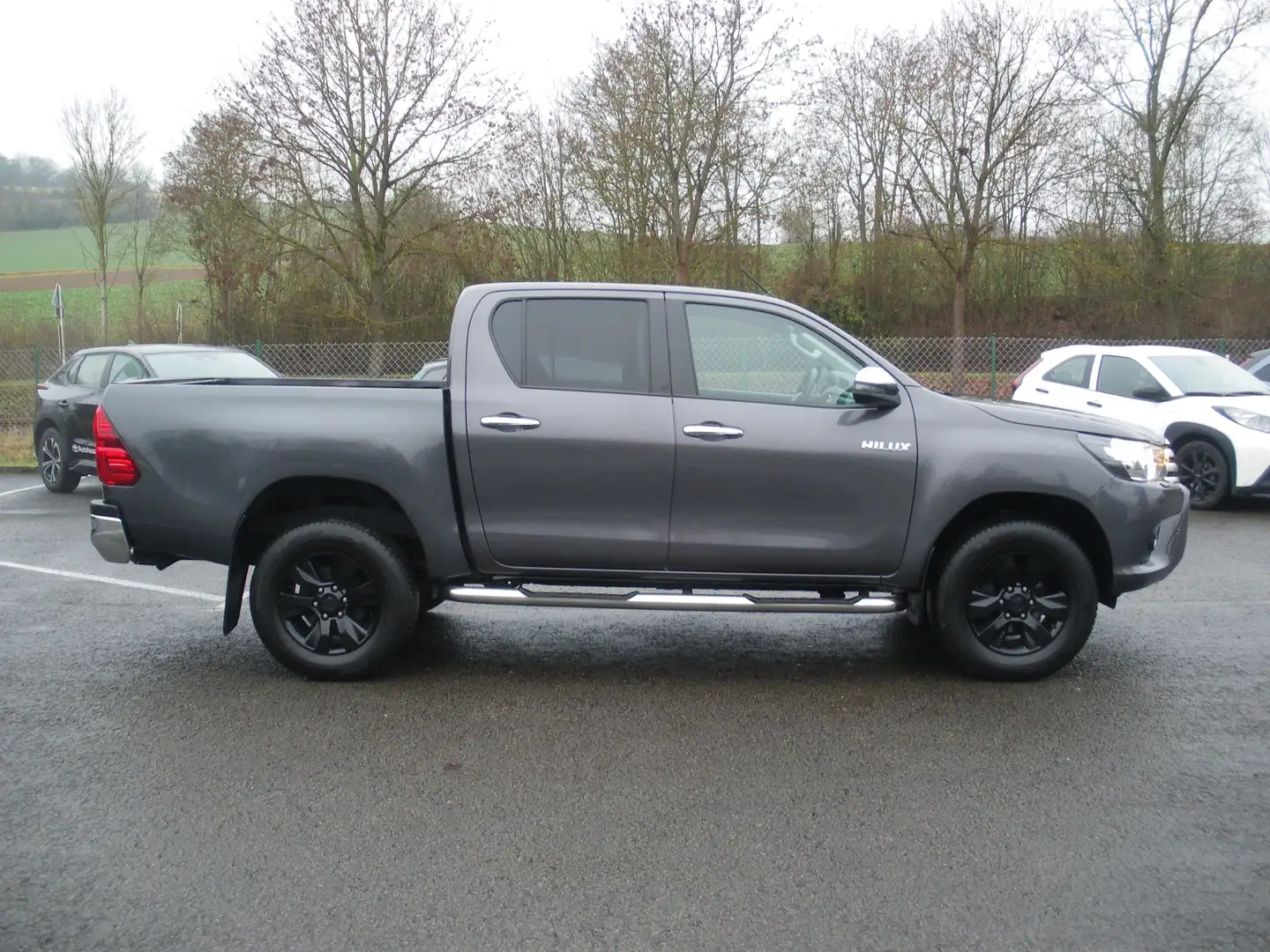 Toyota Hilux HiLux D-4D 4x4 Double Cab Autm. Comfort Grau - 2