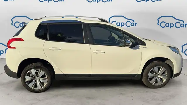 Peugeot 2008 view 4