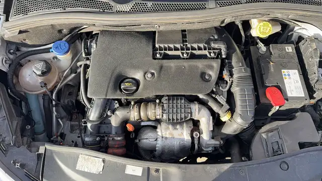 Peugeot 2008 view 15