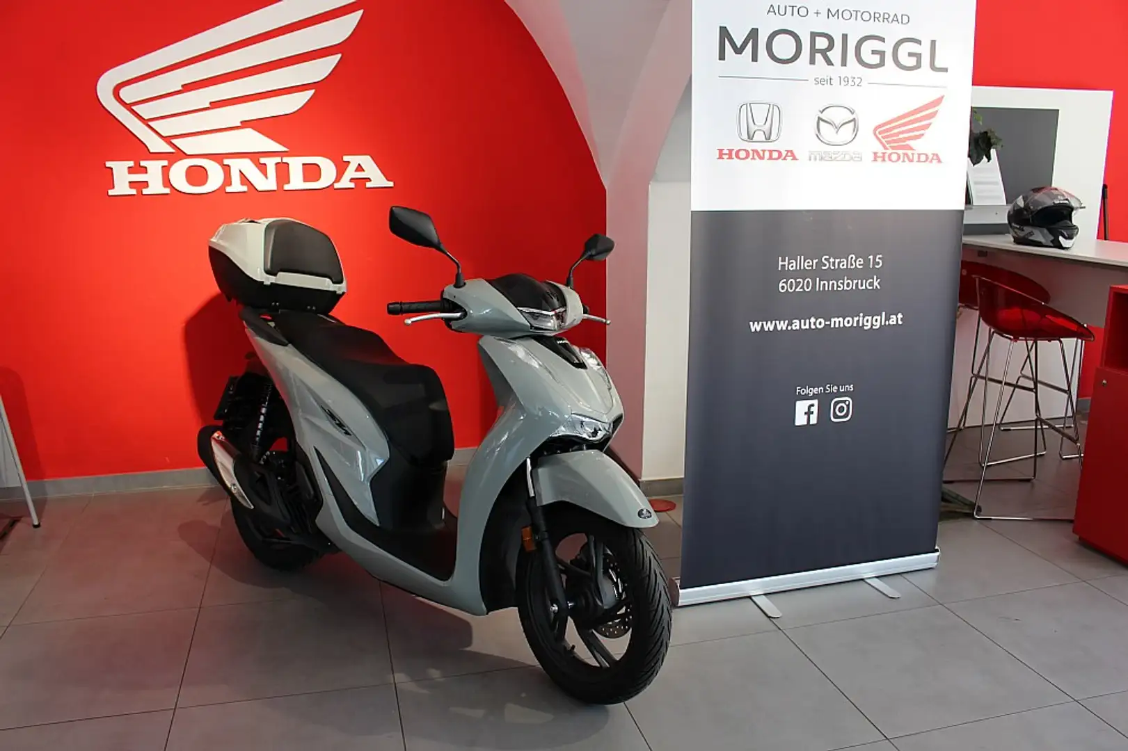 Honda SH125i - 1