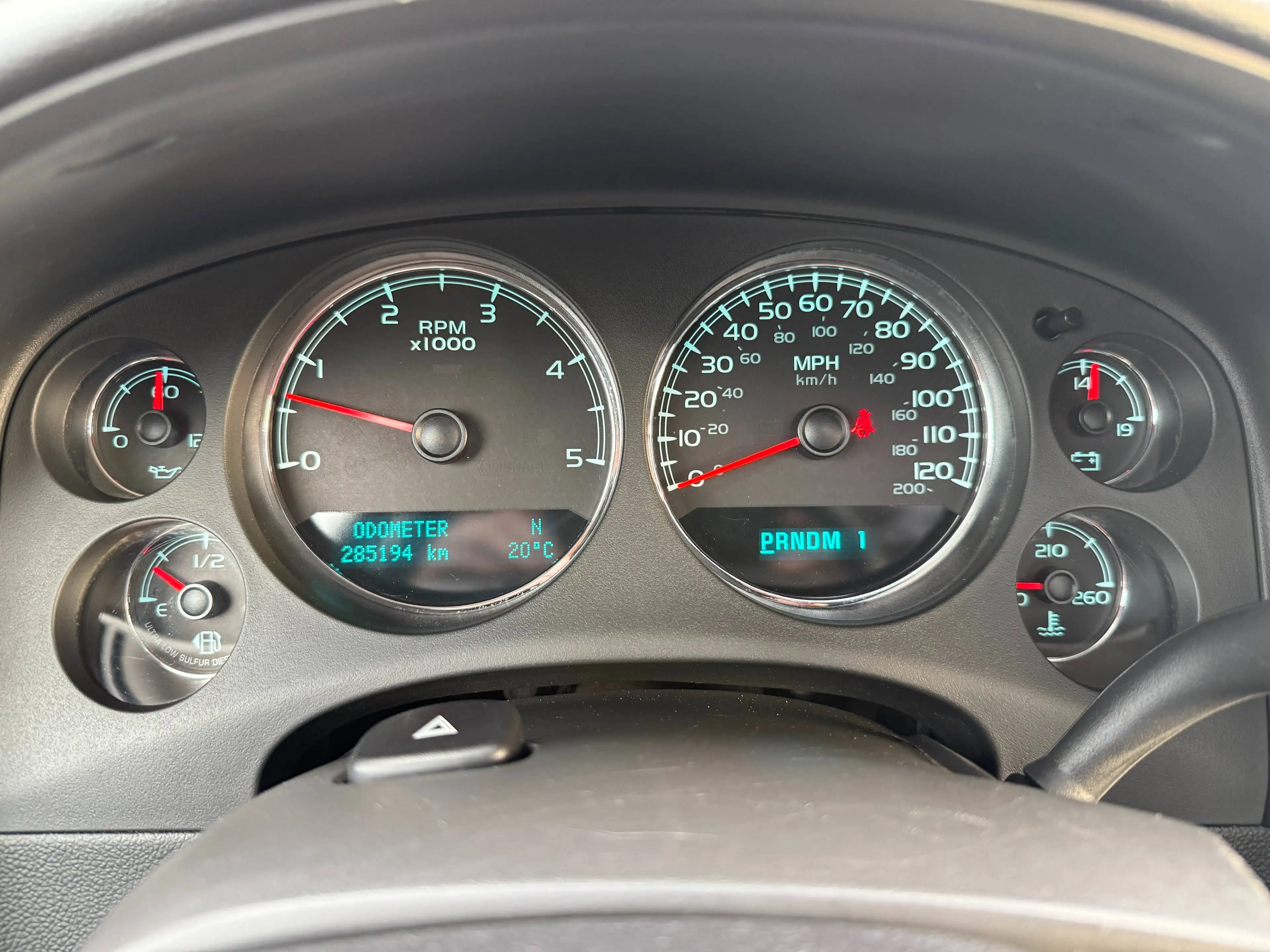 Chevrolet Silverado LTZ 2500HD 6.6L V8 Duramax Diesel ( N1 ) — photo 13
