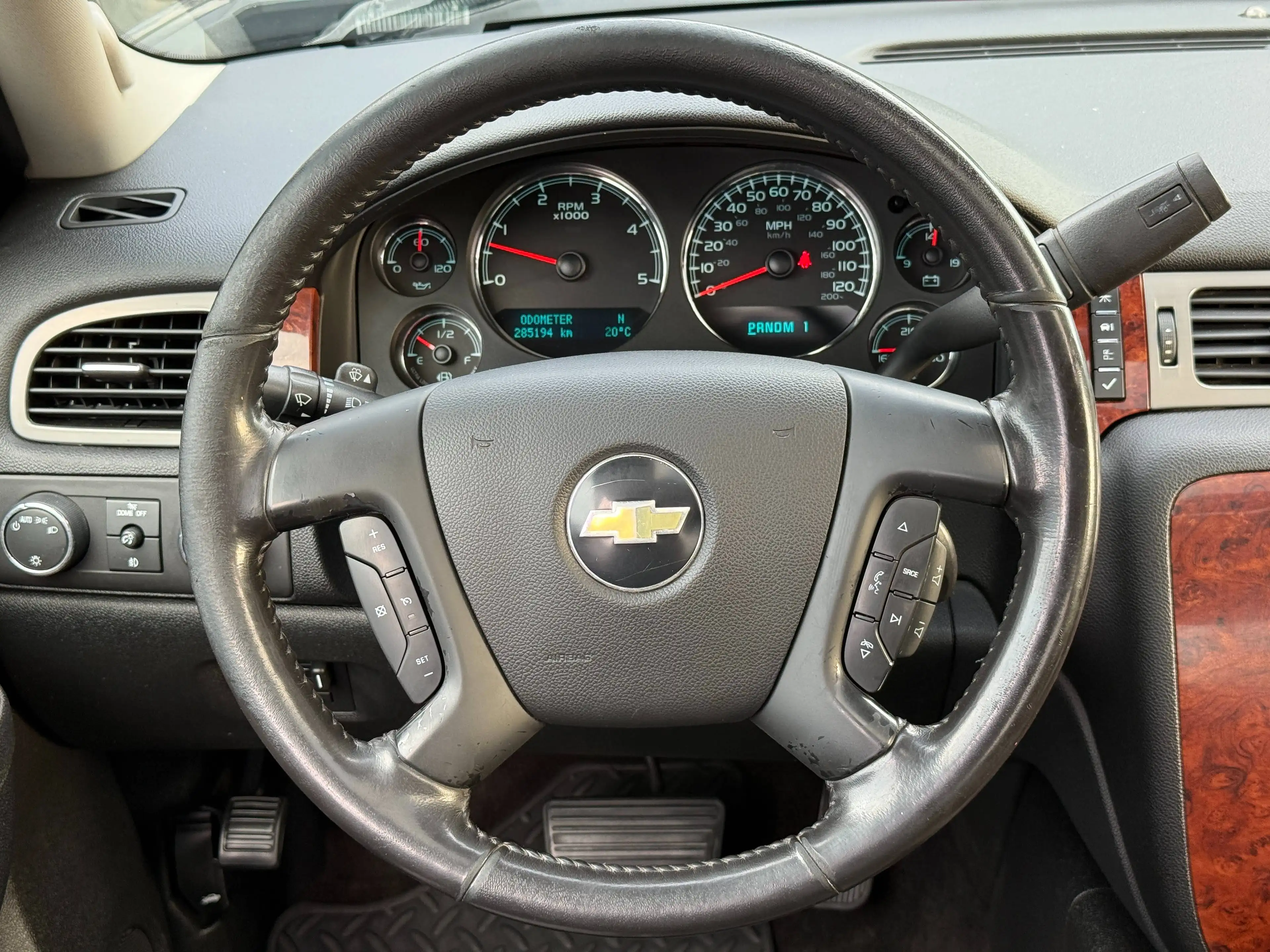 Chevrolet Silverado LTZ 2500HD 6.6L V8 Duramax Diesel ( N1 ) — photo 12