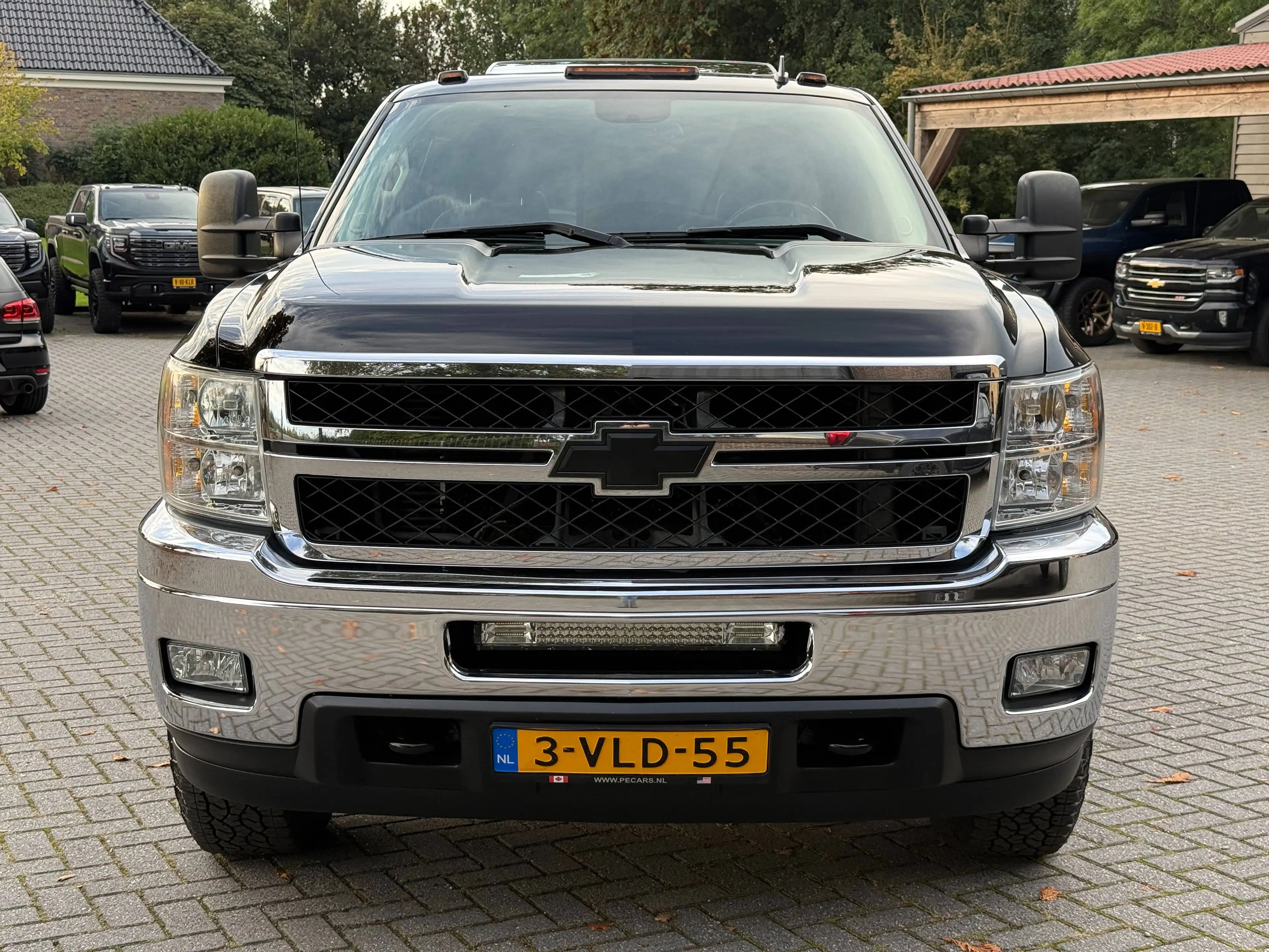Chevrolet Silverado LTZ 2500HD 6.6L V8 Duramax Diesel ( N1 ) — photo 8