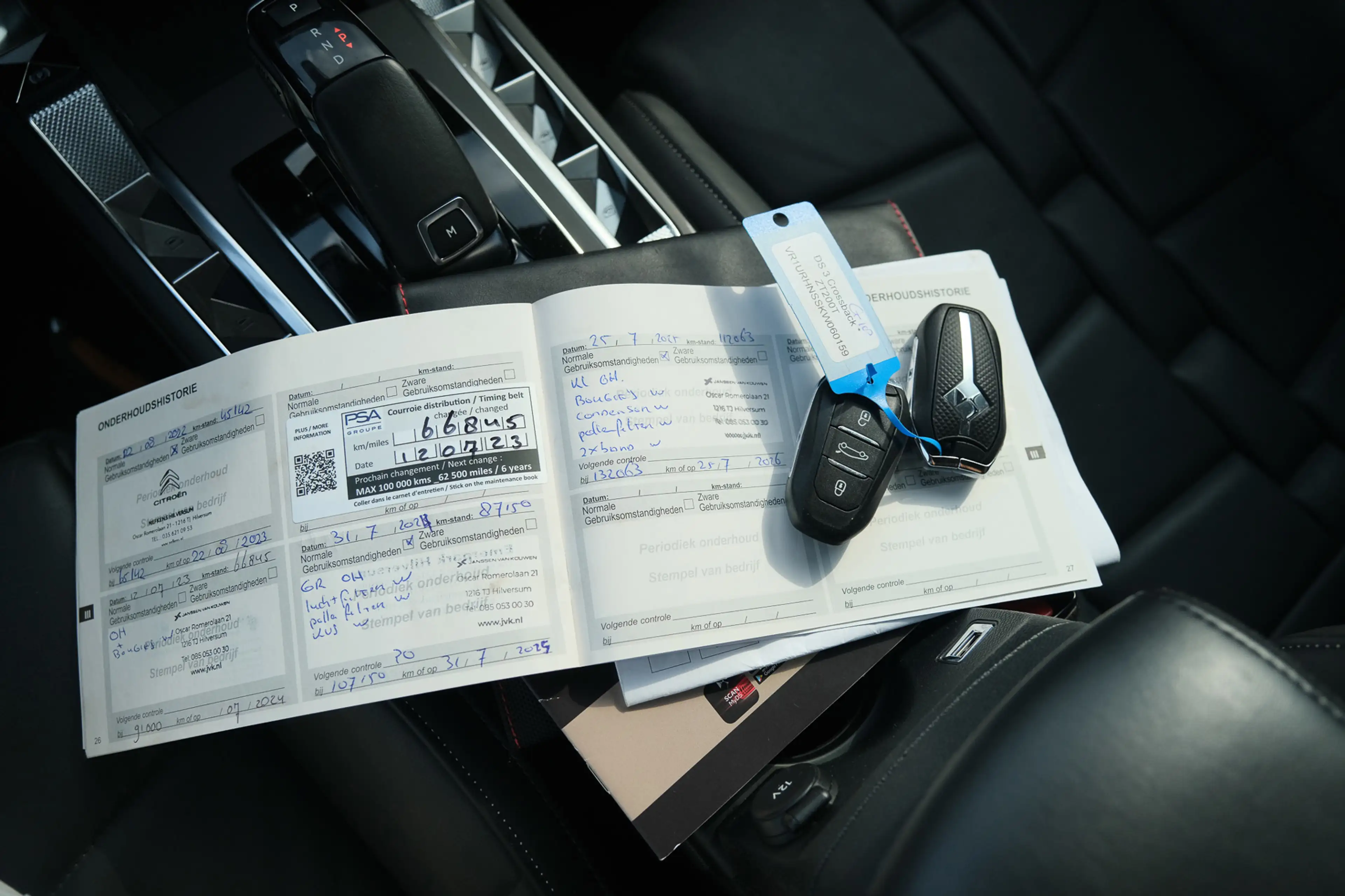 DS Automobiles DS 3 Crossback 1.2 PureTech Grand Chic — photo 41