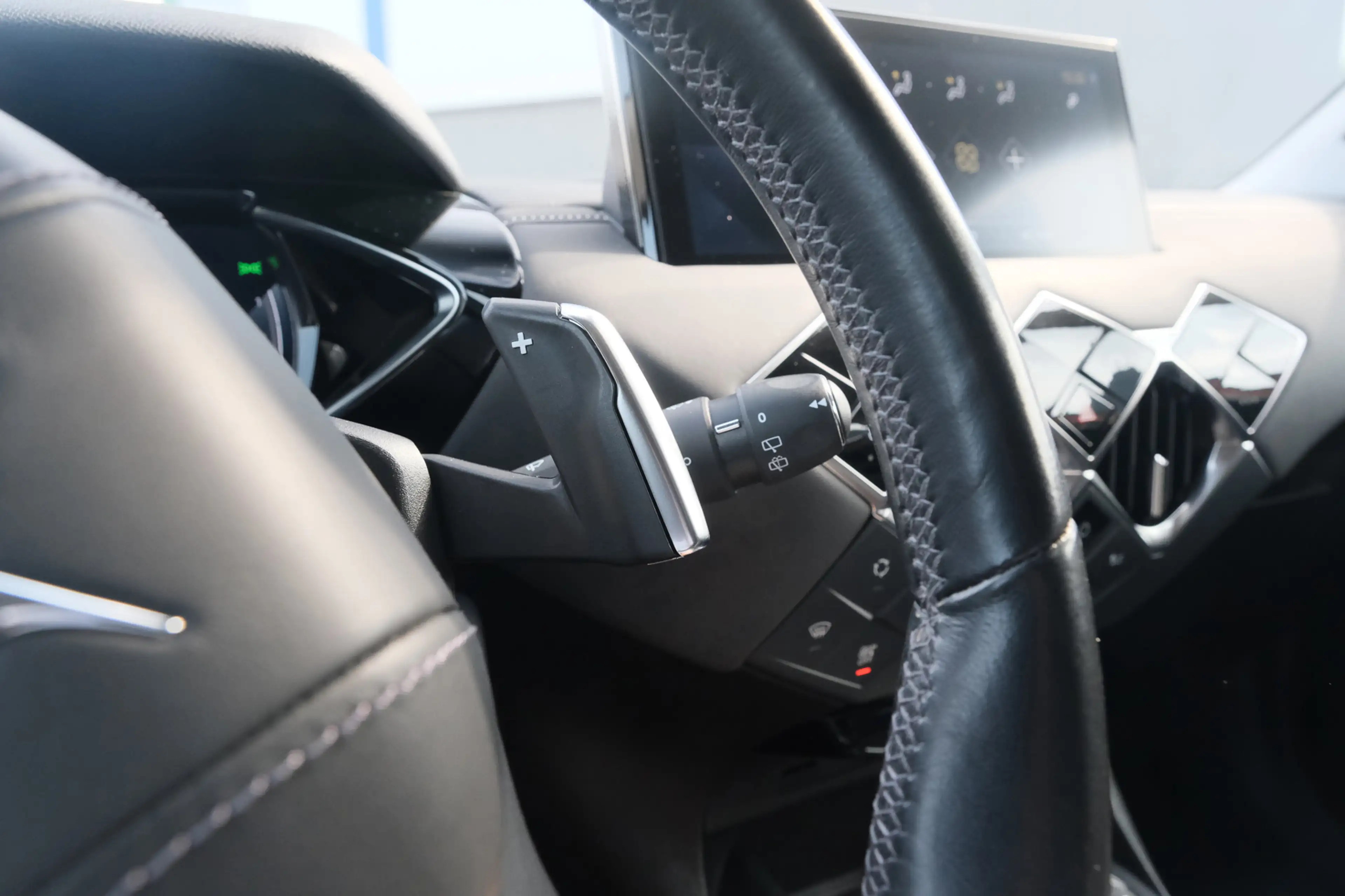 DS Automobiles DS 3 Crossback 1.2 PureTech Grand Chic — photo 21