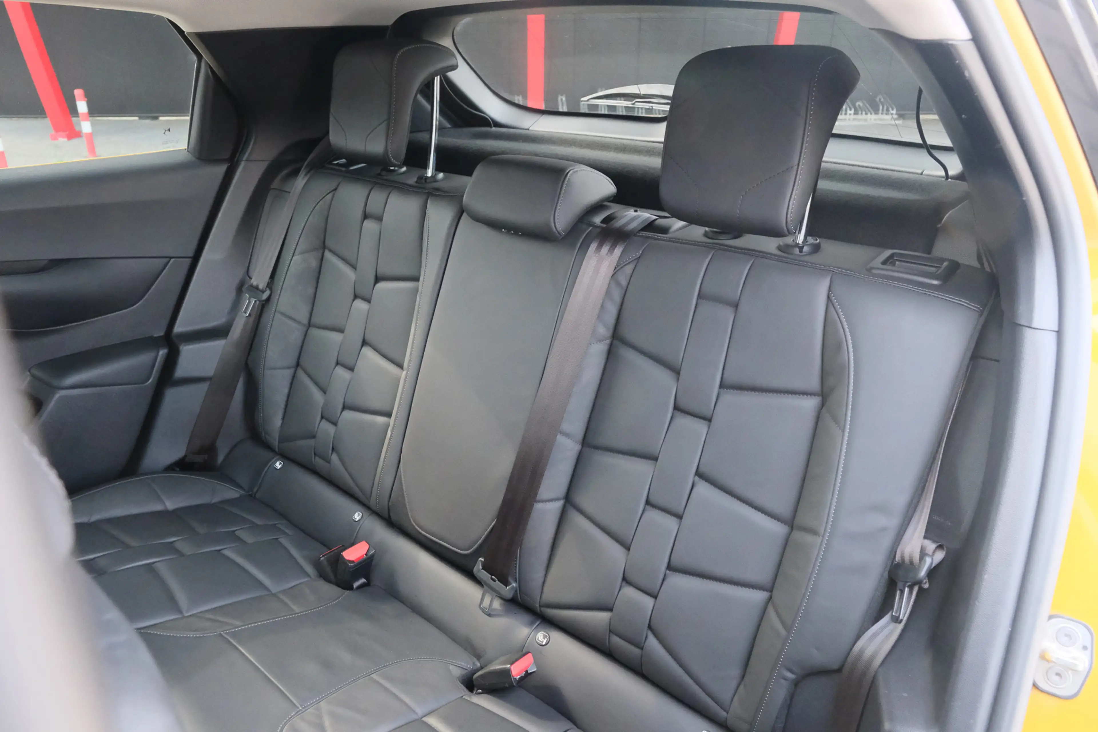 DS Automobiles DS 3 Crossback 1.2 PureTech Grand Chic — photo 39