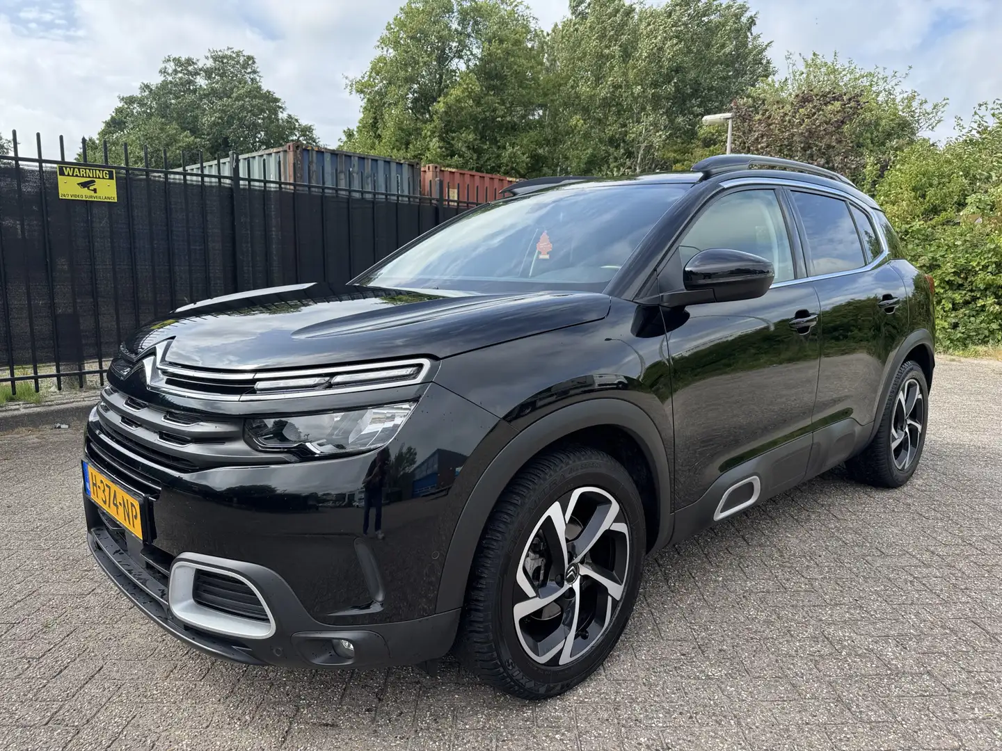 Citroen C5 Aircross 1.6 PureTech 180 PK Autom/Tiptr Feel Carplay/Clima Zwart - 1