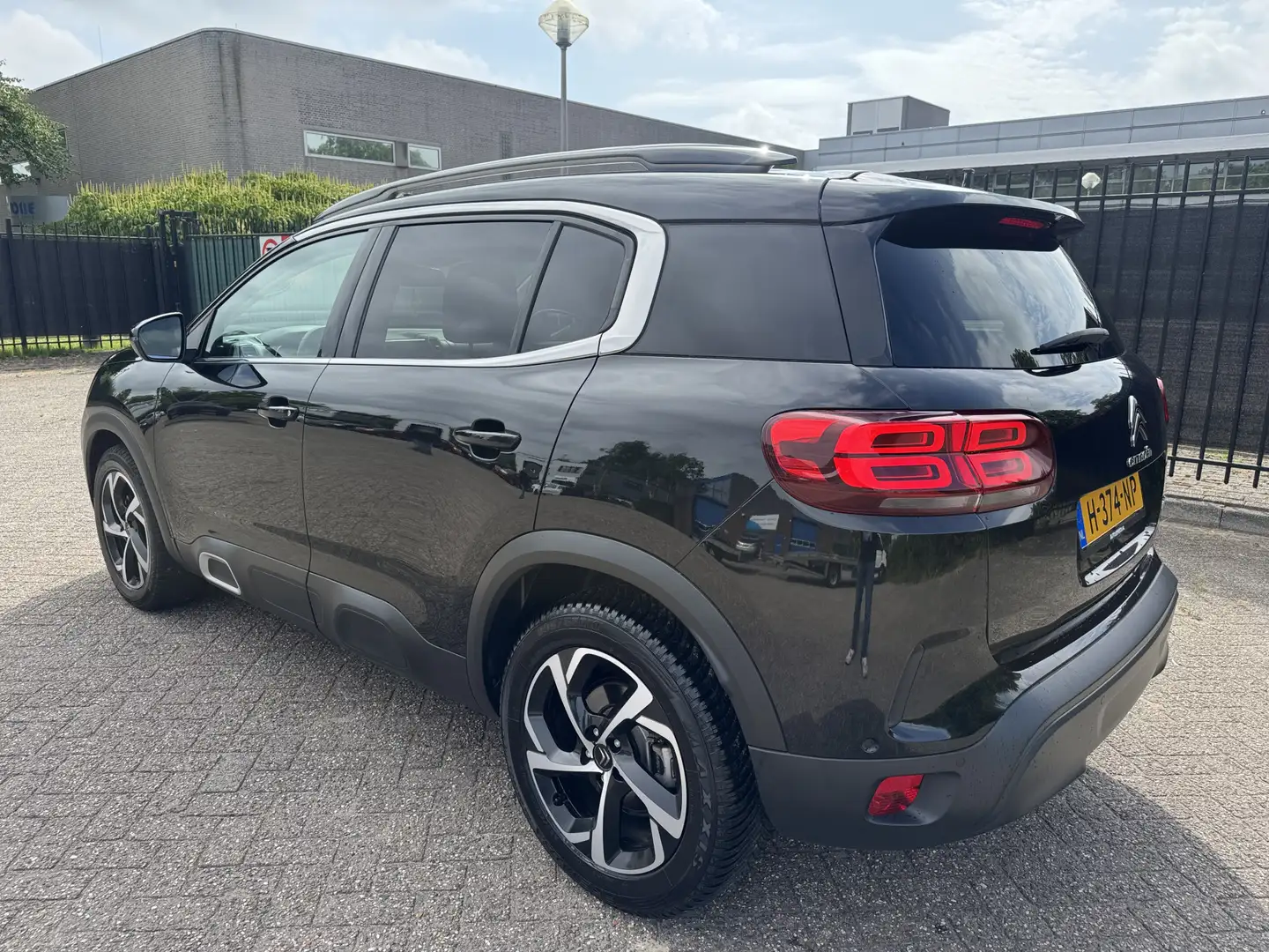 Citroen C5 Aircross 1.6 PureTech 180 PK Autom/Tiptr Feel Carplay/Clima Zwart - 2