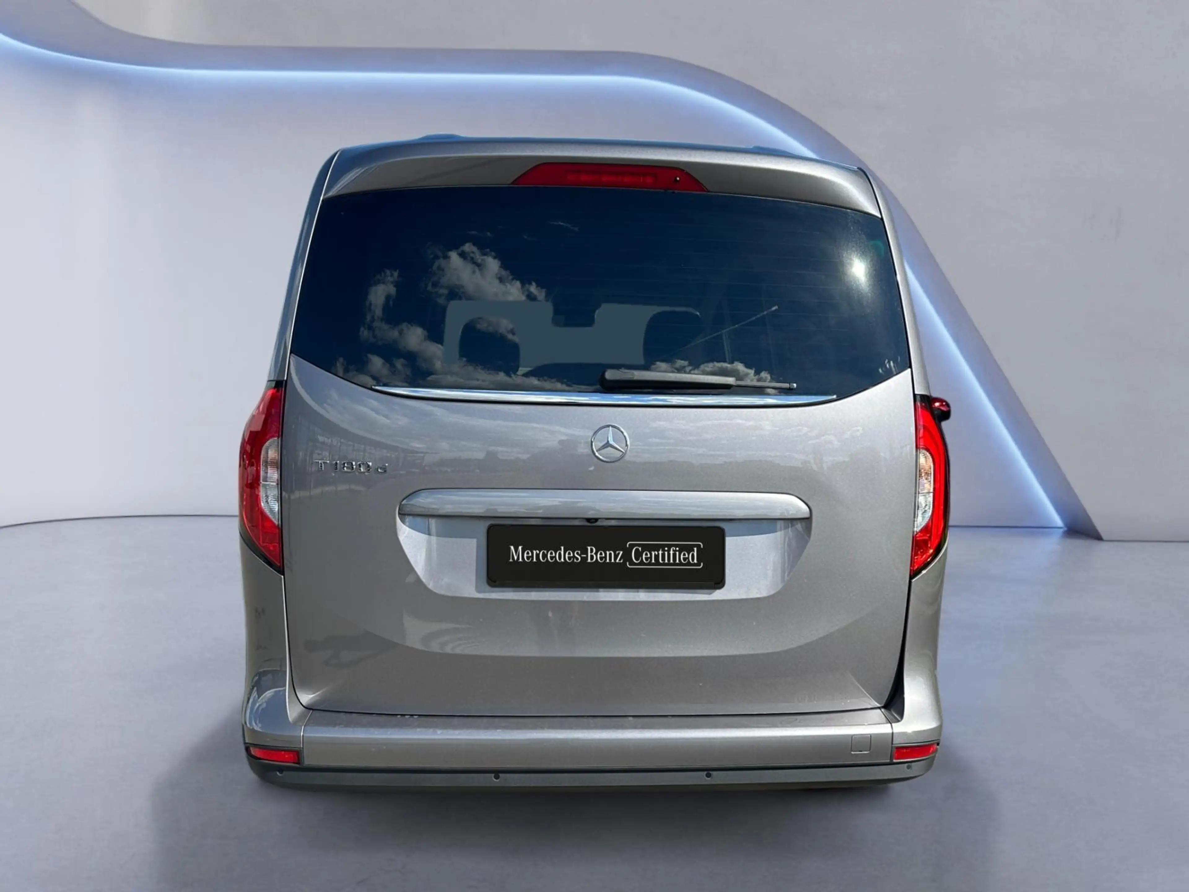 Mercedes-Benz T-Class 180d Style — photo 5