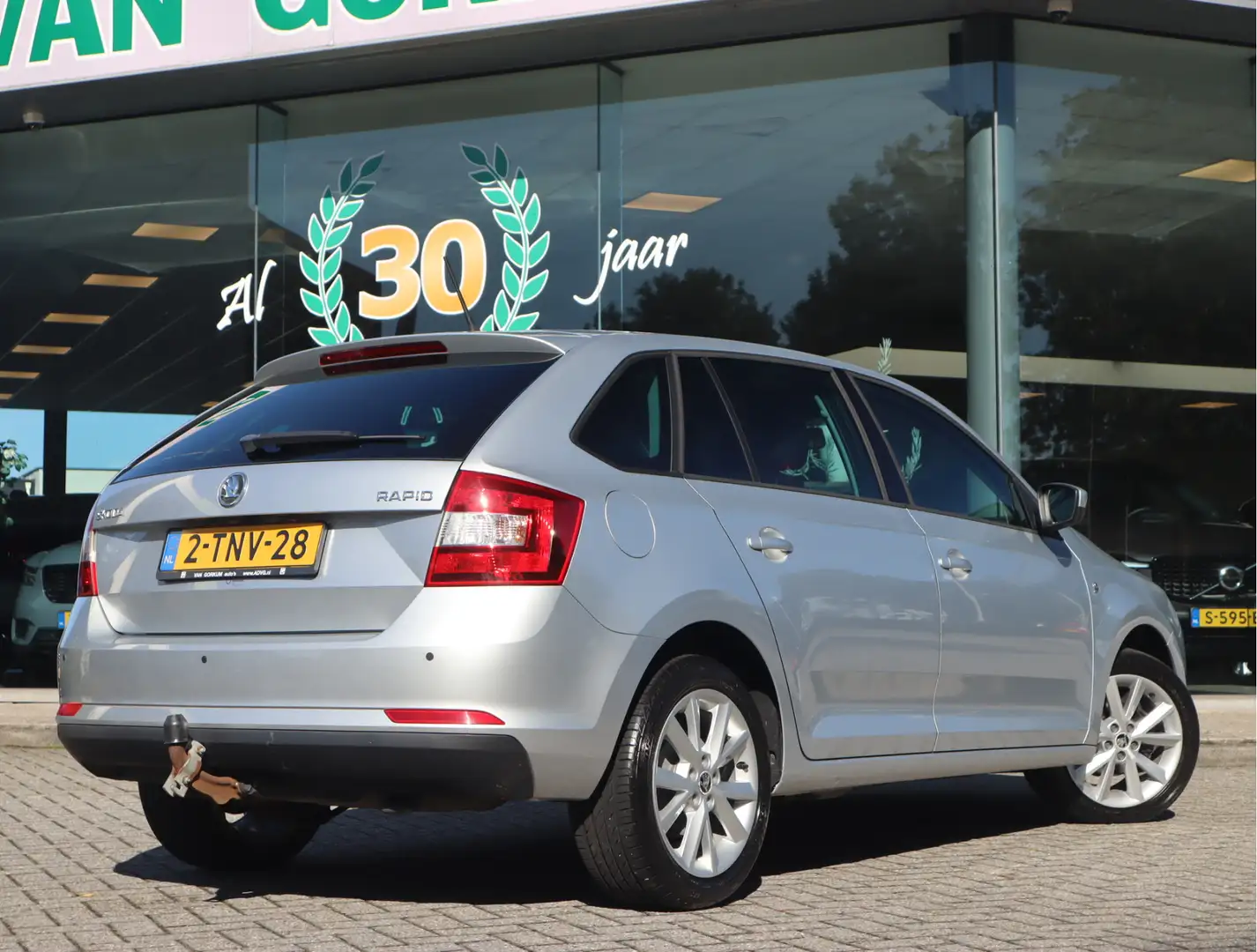 Skoda Rapid/Spaceback 1.2 TSI Greentech Ambition Businessline Pro Gris - 2