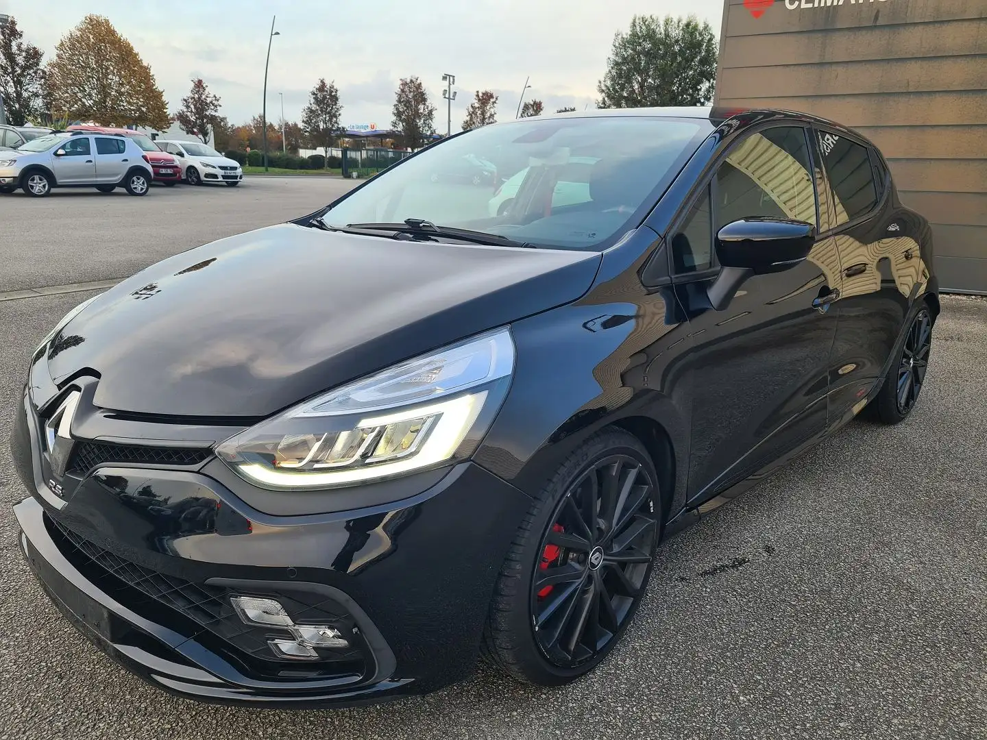 Renault Clio 1.6 T 220CH RS TROPHY EDC 5P Schwarz - 2
