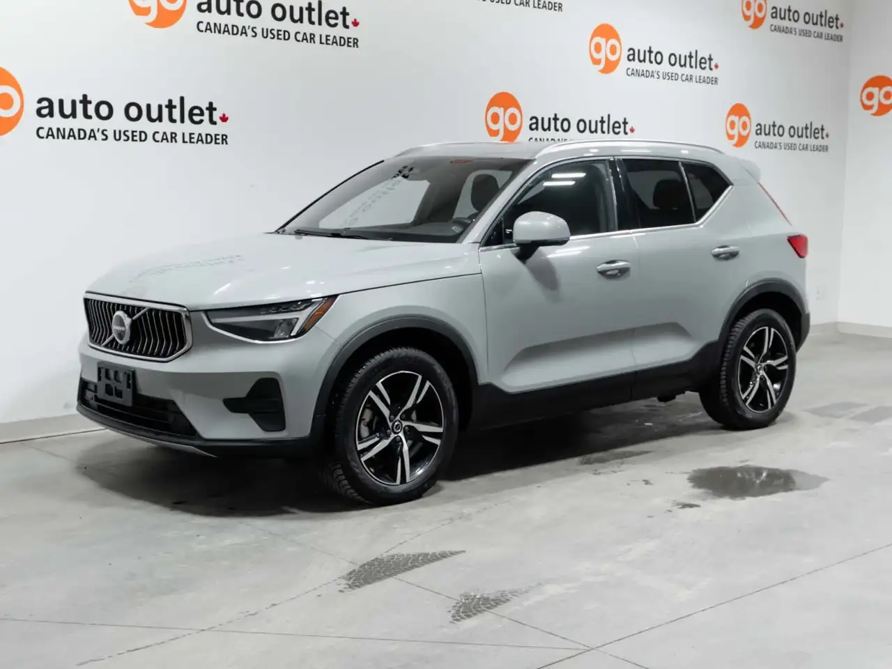 2025 Volvo XC40