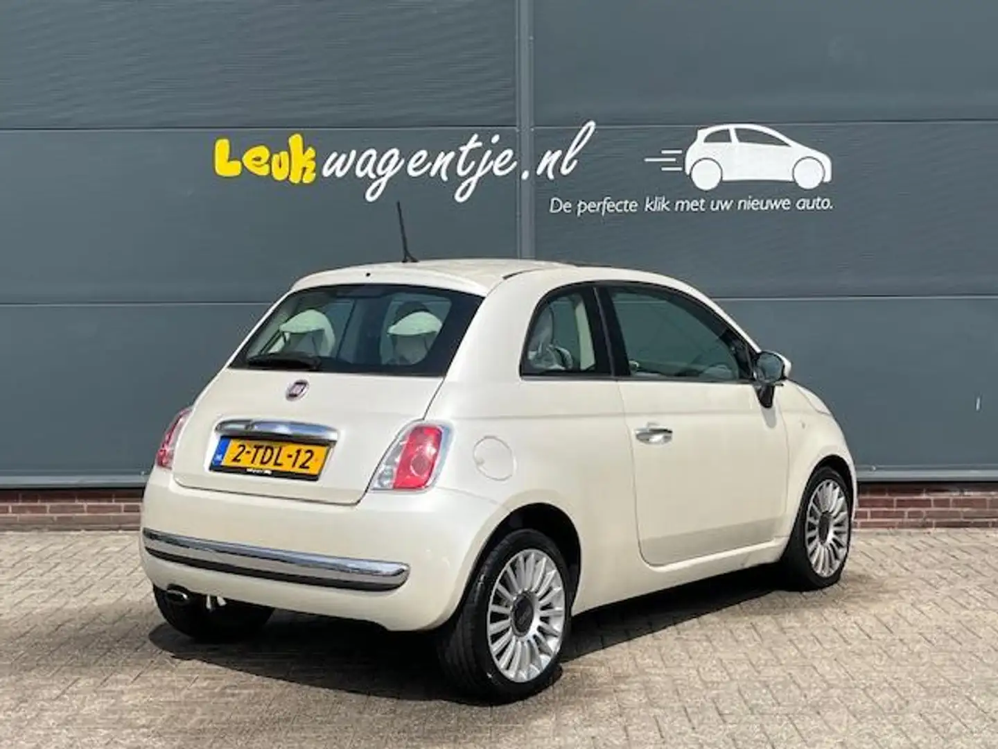 Fiat 500 0.9 TwinAir Lounge *parelmoer *airco *pano *16 inc Wit - 2
