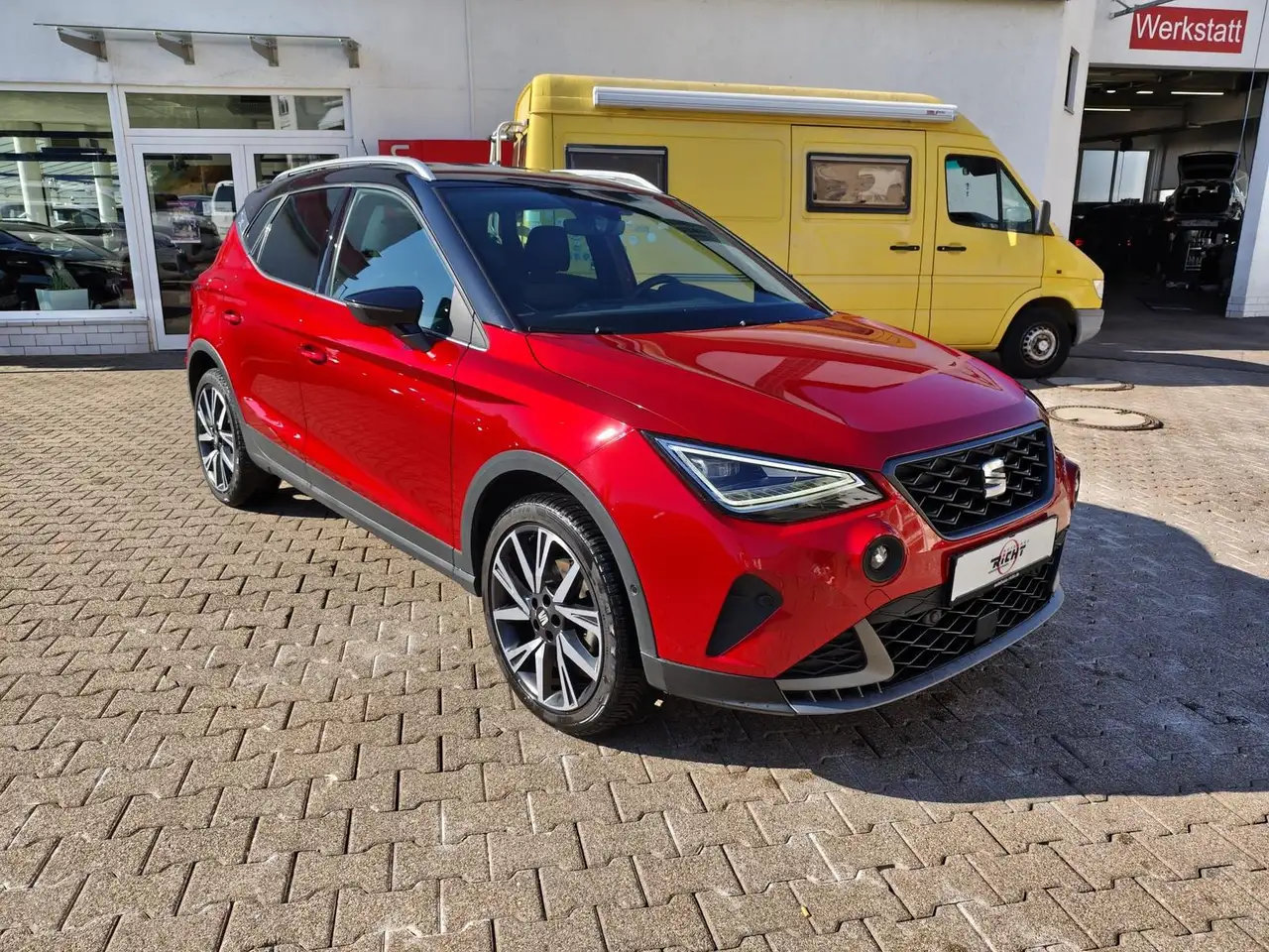 SEAT Arona 1.0 TSI FR Kamera Navi LED Totwinkel ACC, миниатюра 4