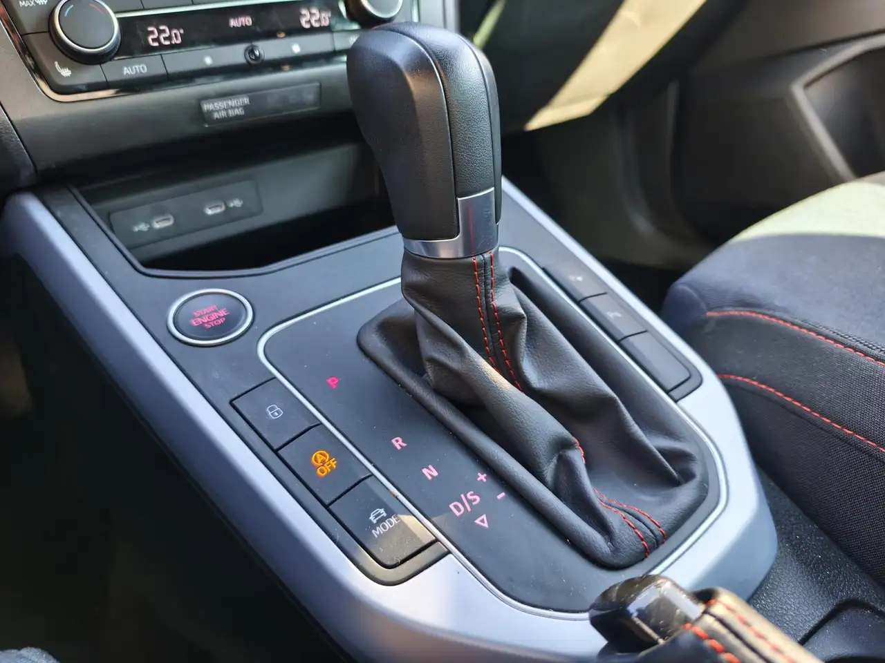 SEAT Arona 1.0 TSI FR Kamera Navi LED Totwinkel ACC, миниатюра 14