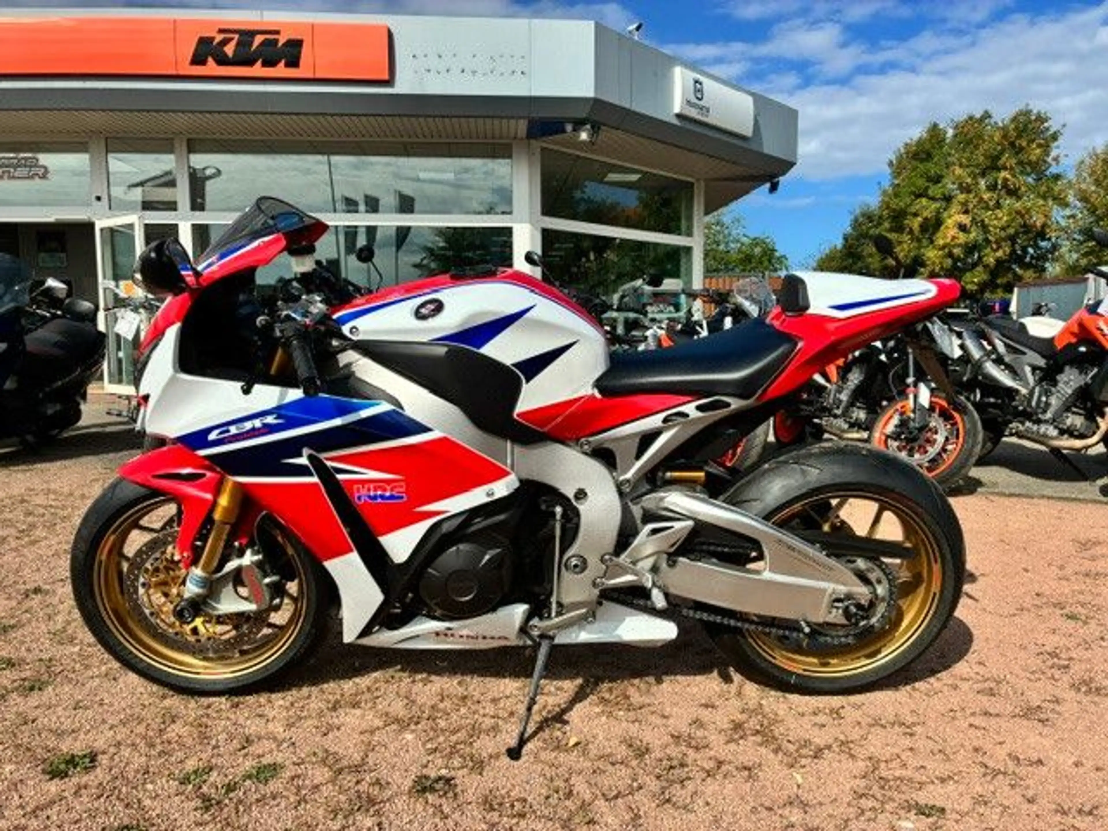 Honda CBR 1000 RR SP ARROW SC59 Fireblad — photo 2