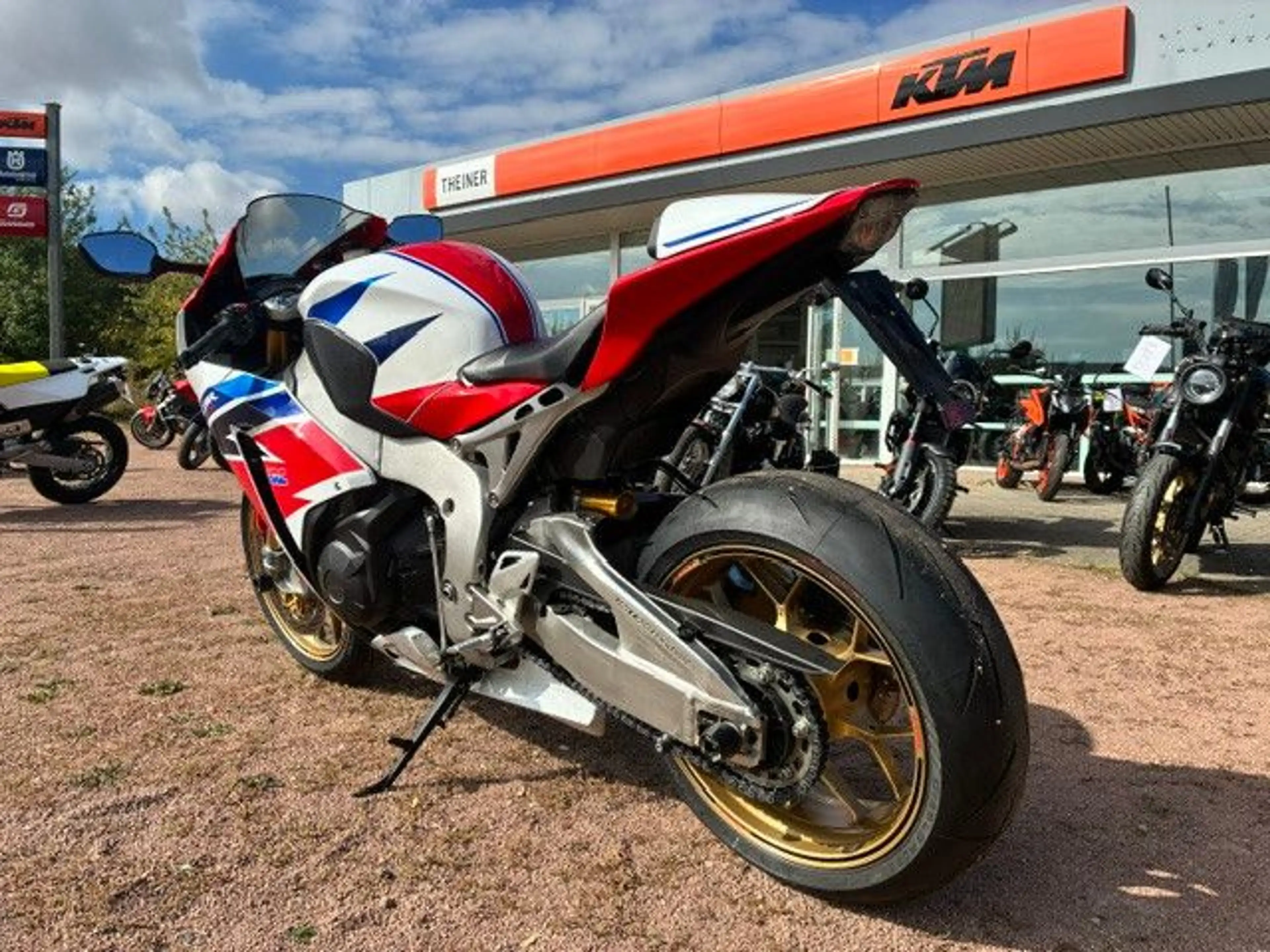 Honda CBR 1000 RR SP ARROW SC59 Fireblad — photo 8