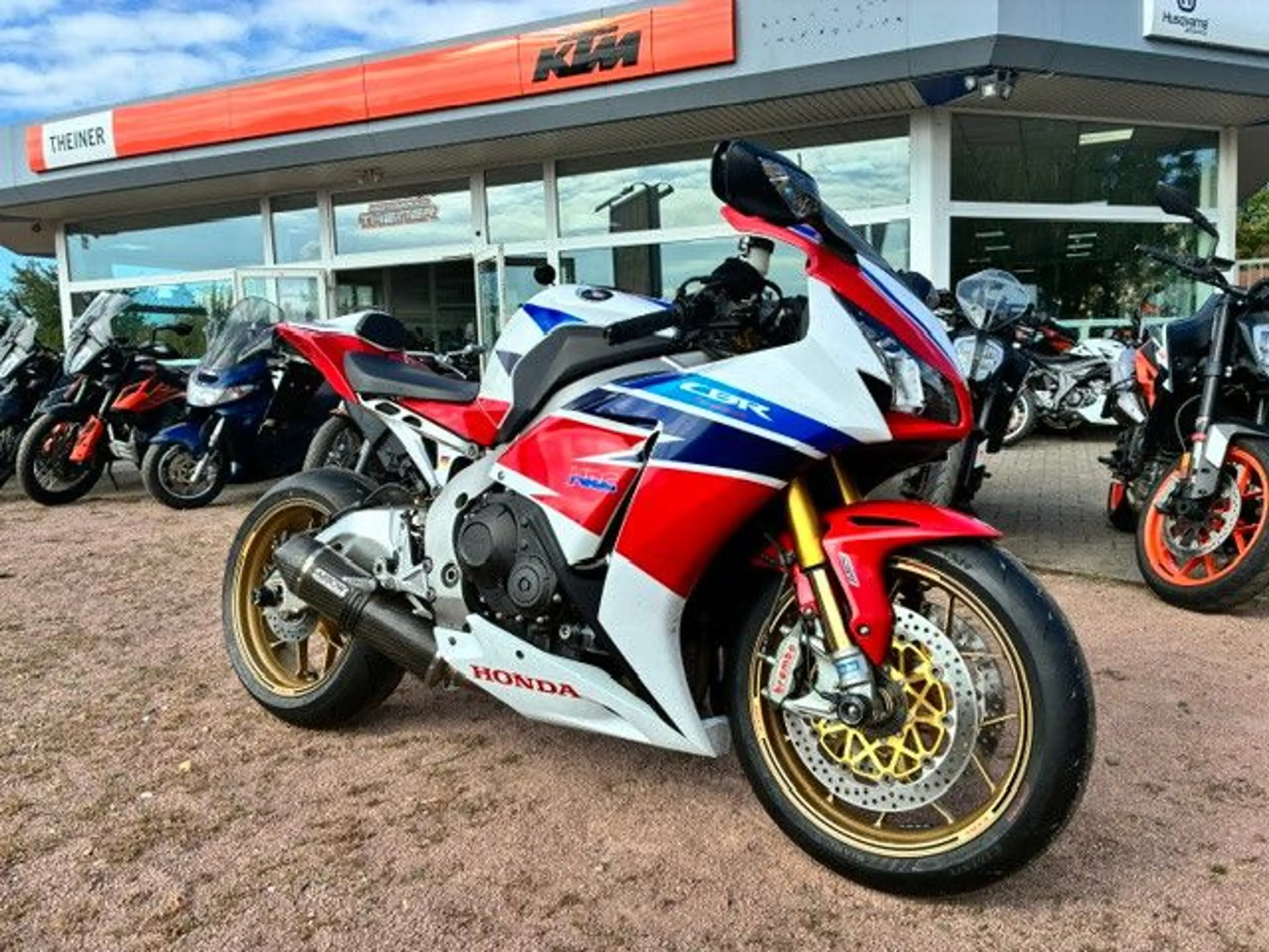Honda CBR 1000 RR SP ARROW SC59 Fireblad — photo 5