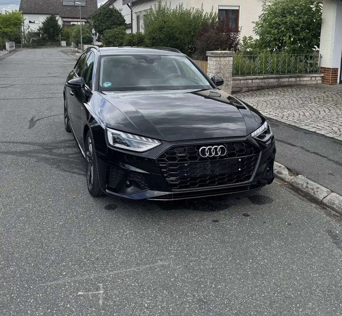 Audi A4 40 TDI quattro S line, B&O, Matrix, ACC Fekete - 1