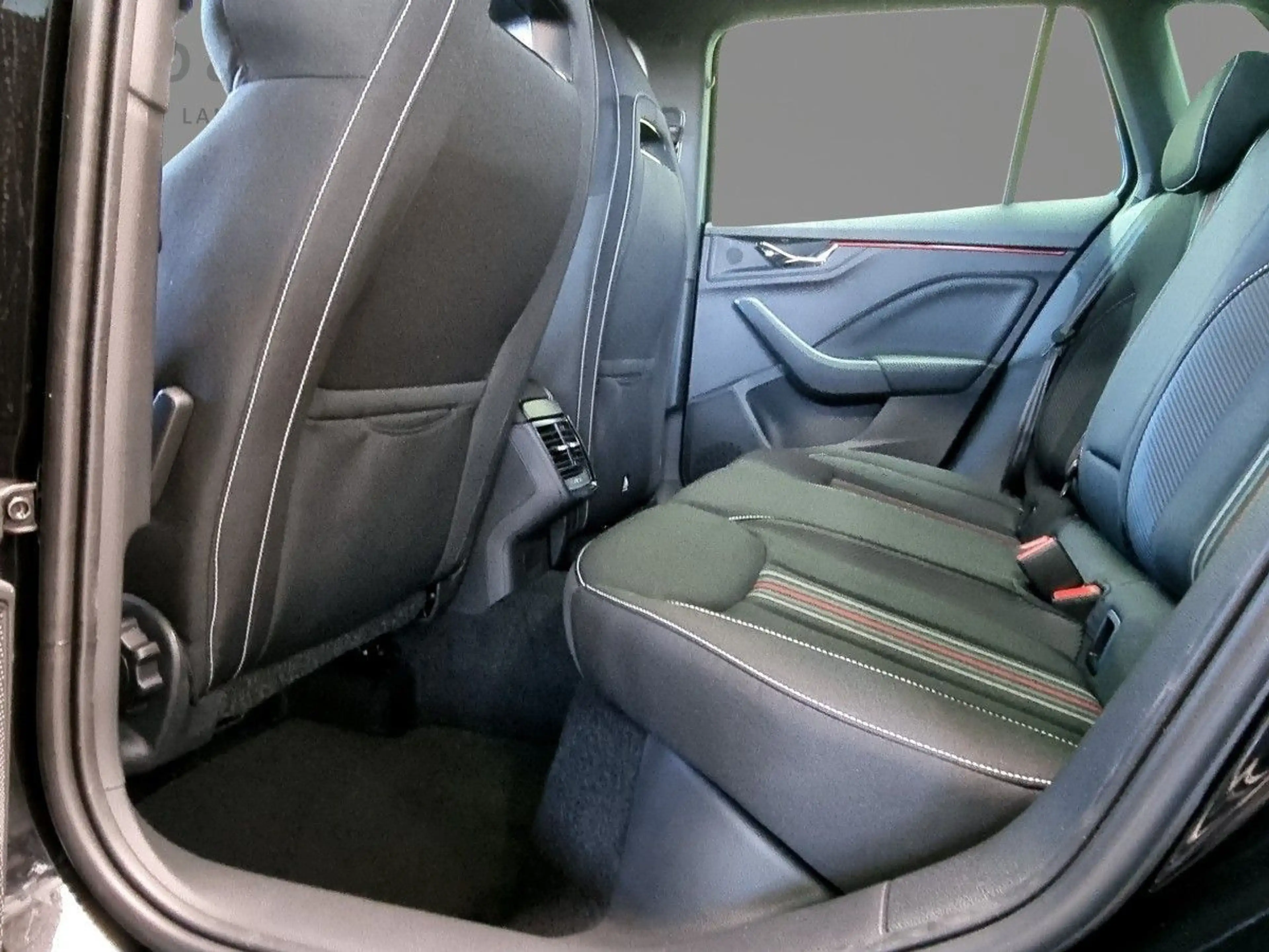 Skoda Kamiq Monte Carlo 1,5 TSI 110 kW DSG *AHK* NAVI* — photo 7