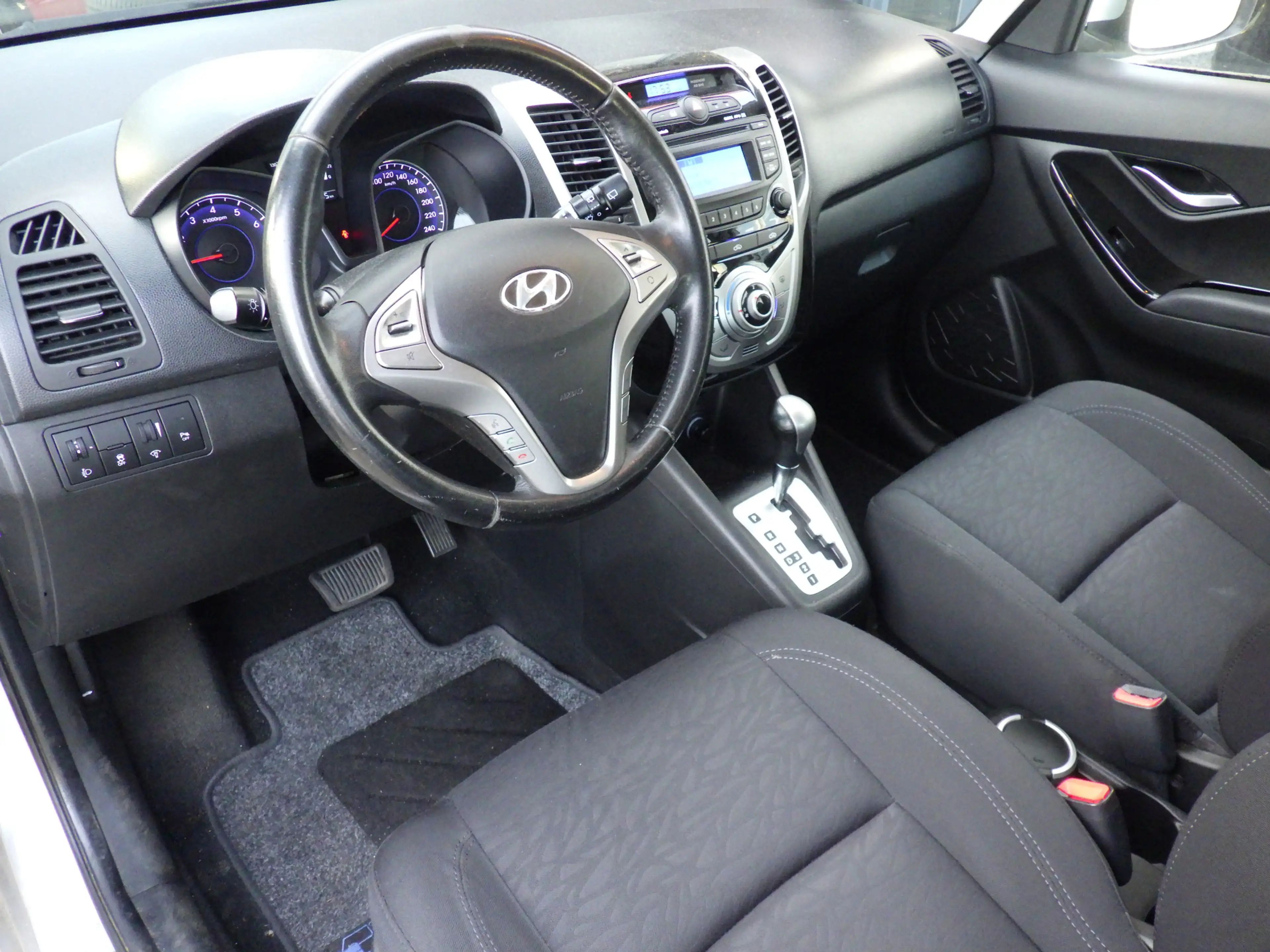 Hyundai iX20 1.6i Automaat i-Vision, Airco, Hoge Instap! — photo 4