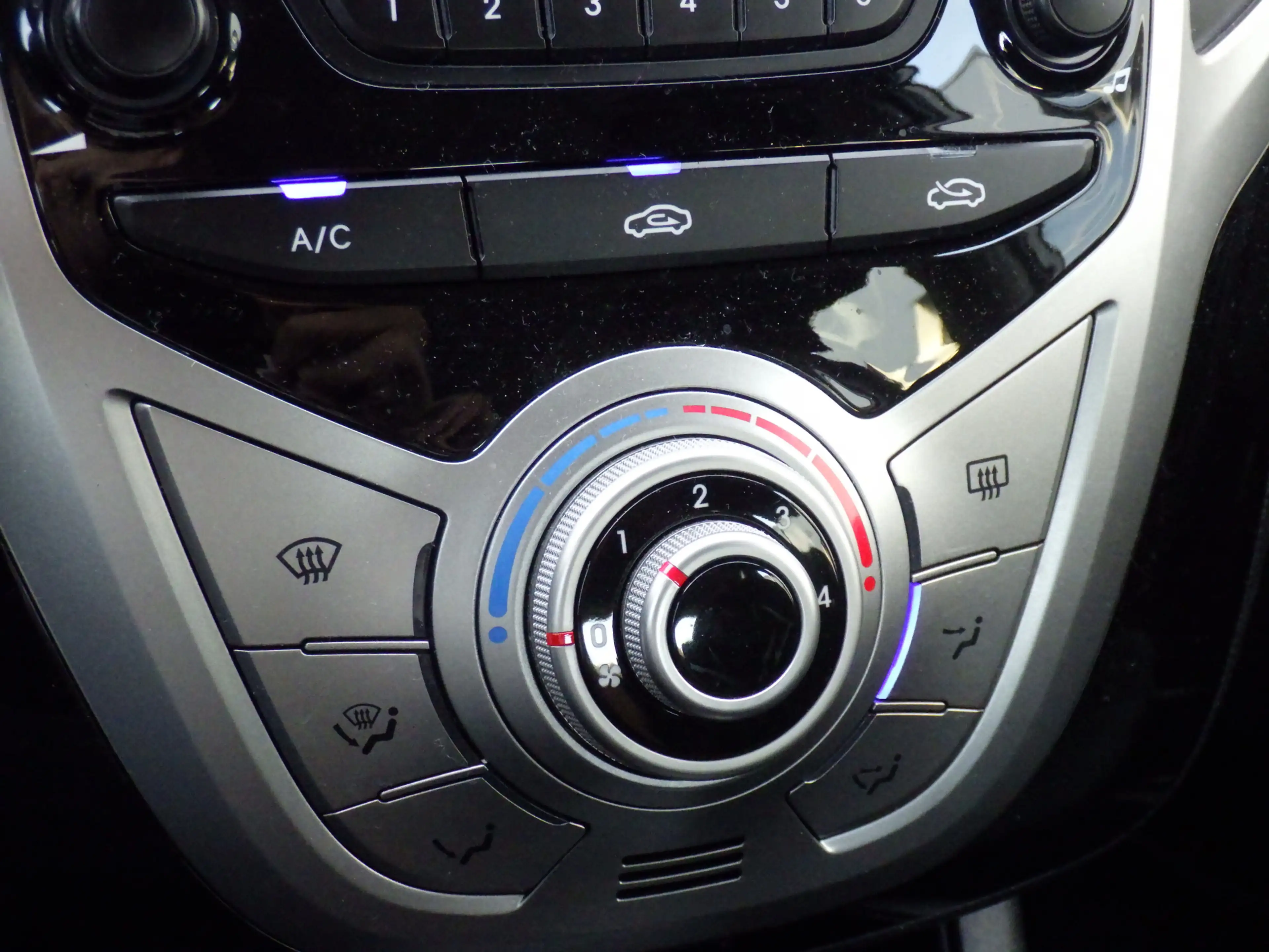 Hyundai iX20 1.6i Automaat i-Vision, Airco, Hoge Instap! — photo 33