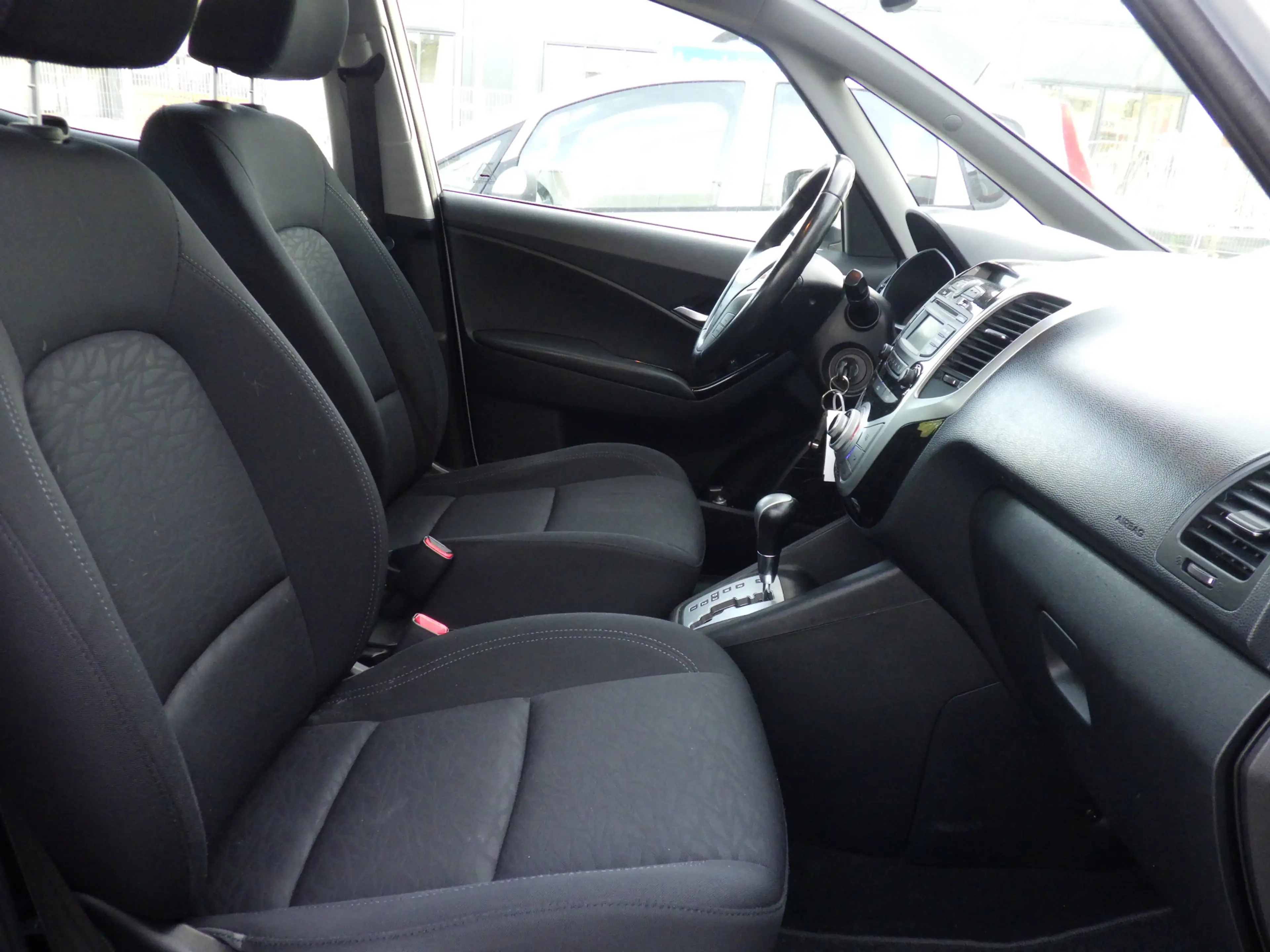Hyundai iX20 1.6i Automaat i-Vision, Airco, Hoge Instap! — photo 18
