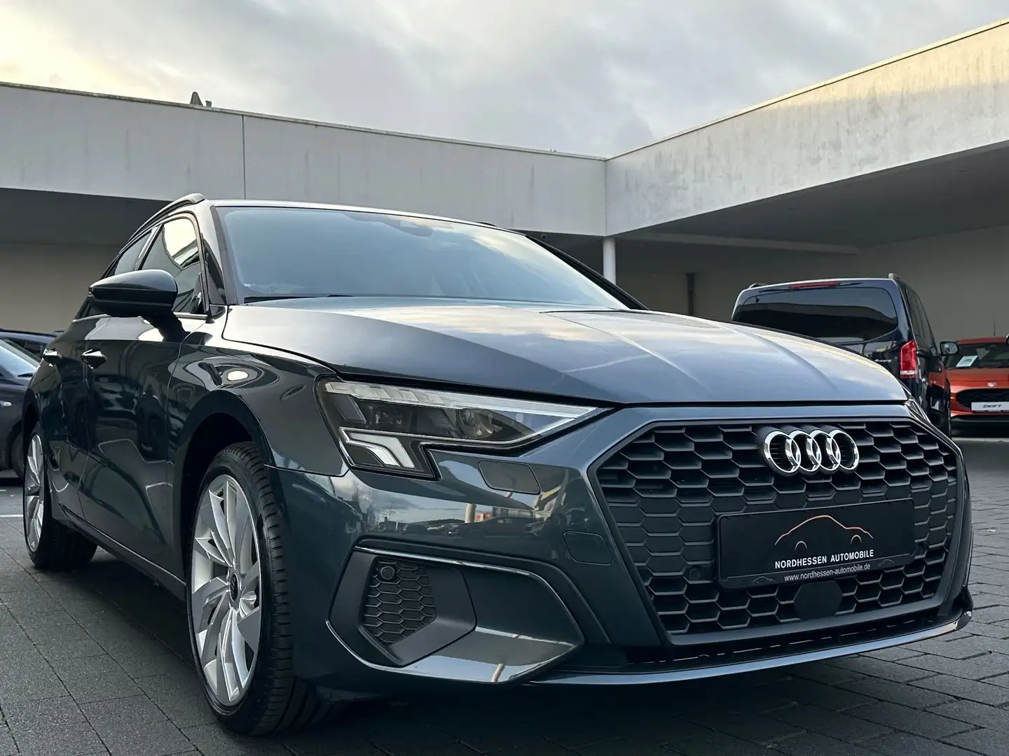 Audi A3 Sportback 35 TFSI | Kamera | ACC | LED Grau - 2