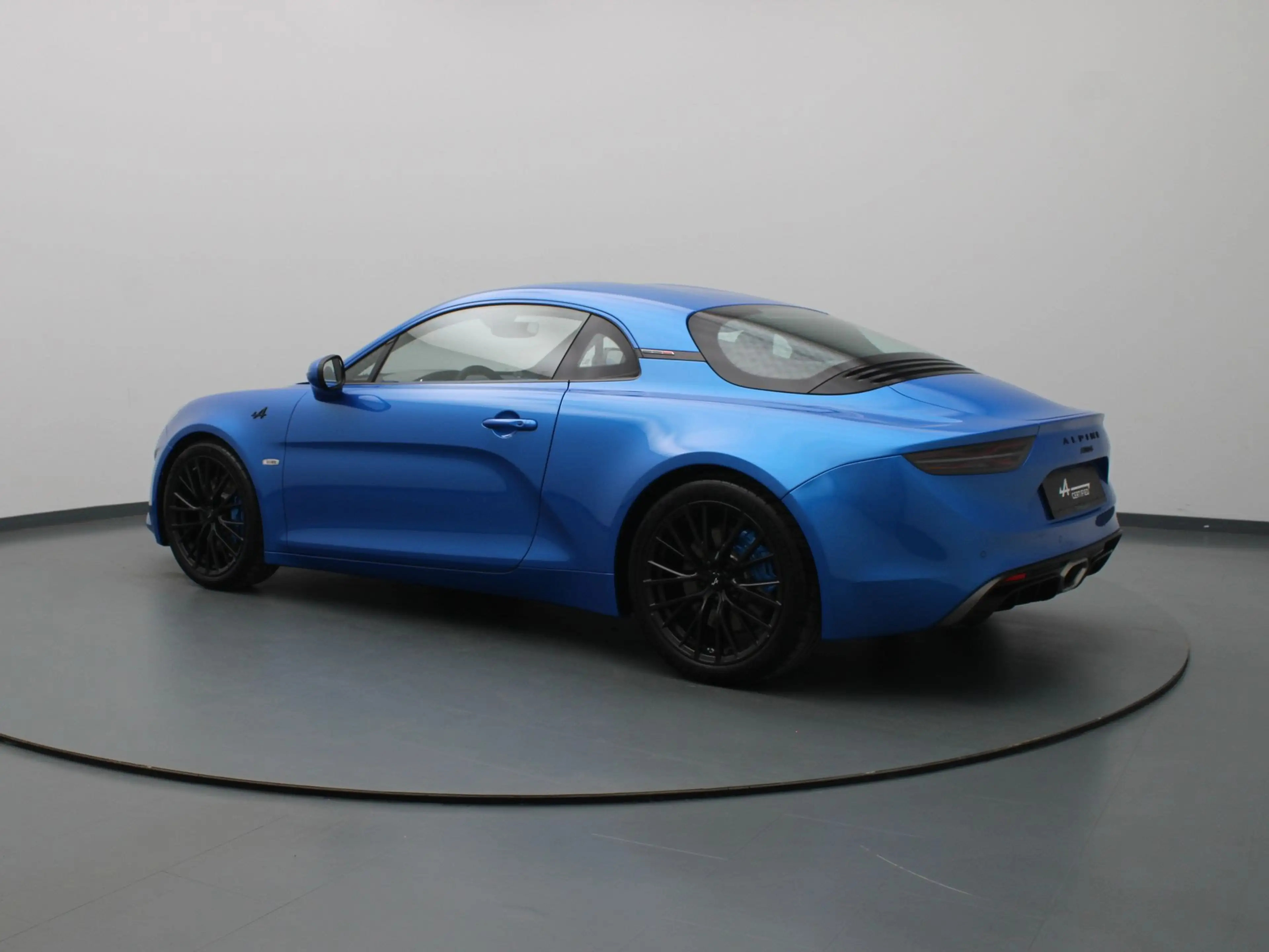 Alpine A110 300pk S Camera | Focal — photo 2