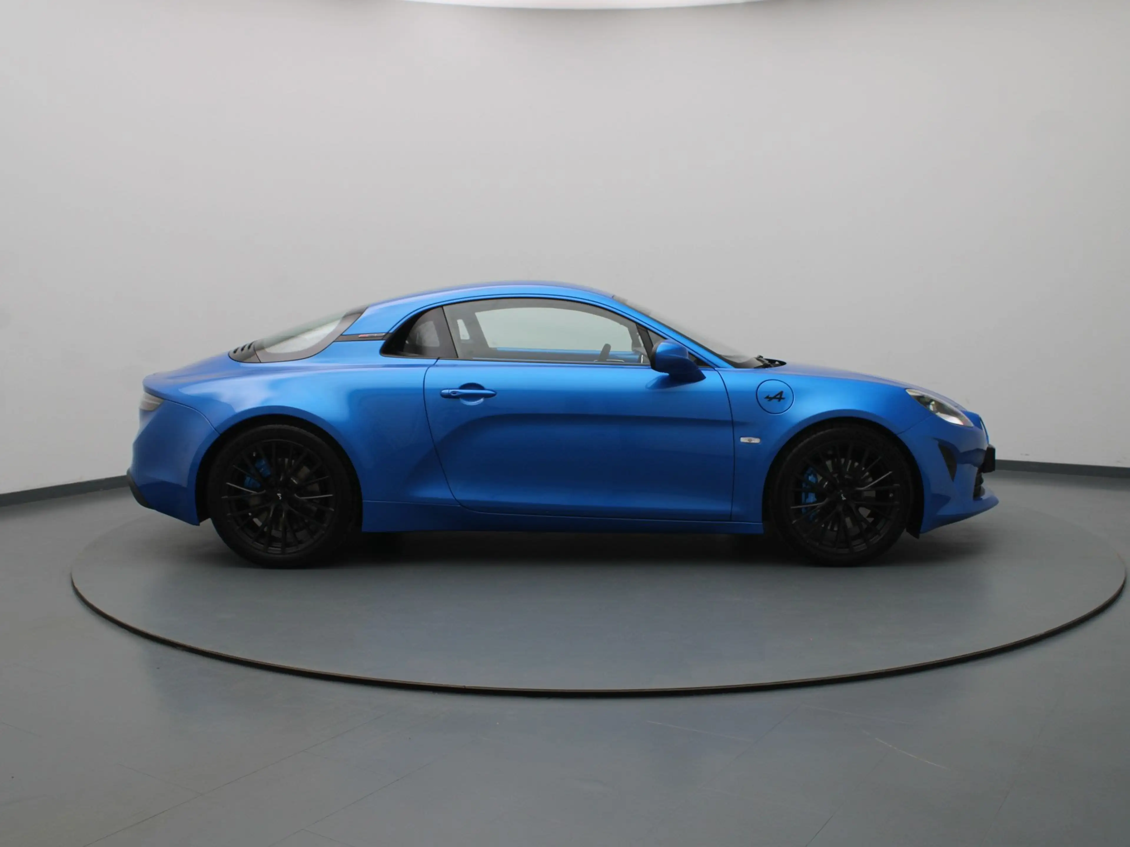 Alpine A110 300pk S Camera | Focal — photo 24