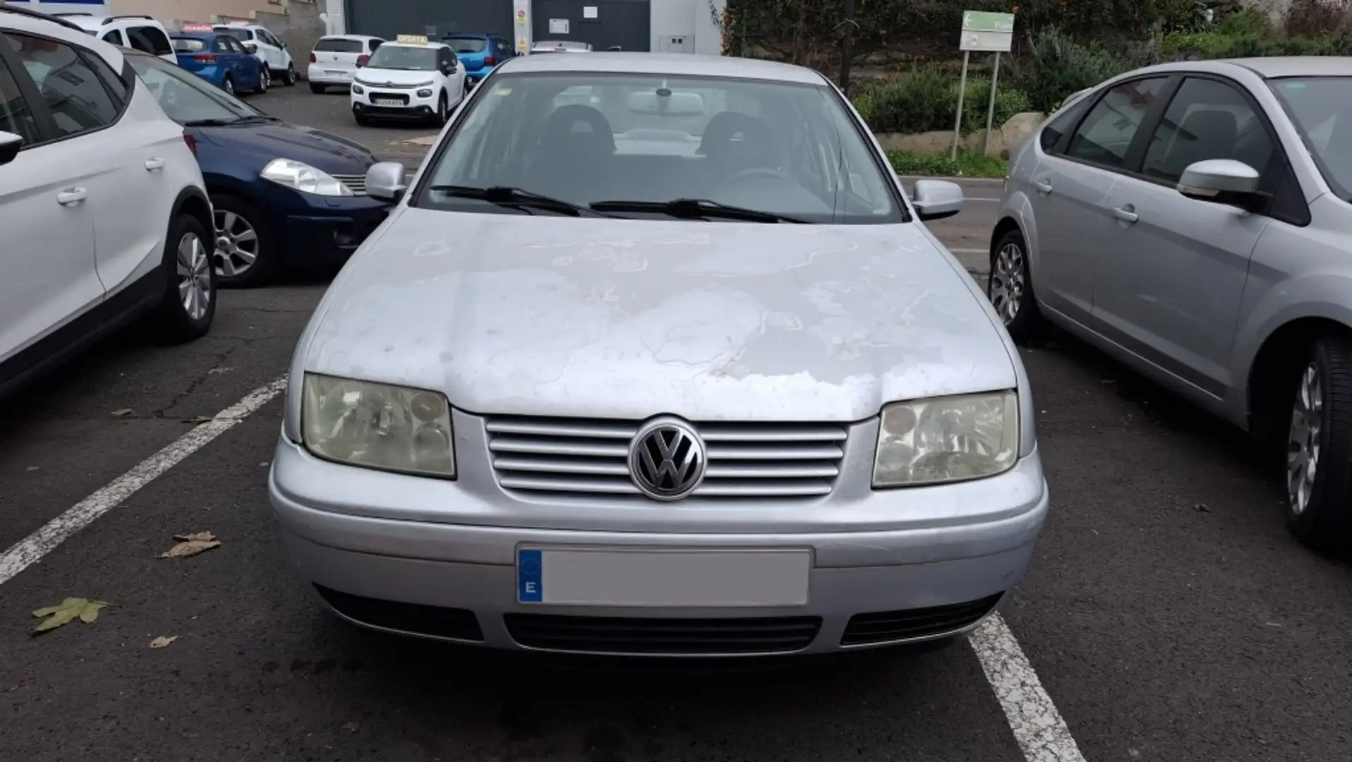 Volkswagen Bora 1.6 Highline Plateado - 2