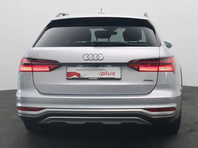 Audi A6 view 6