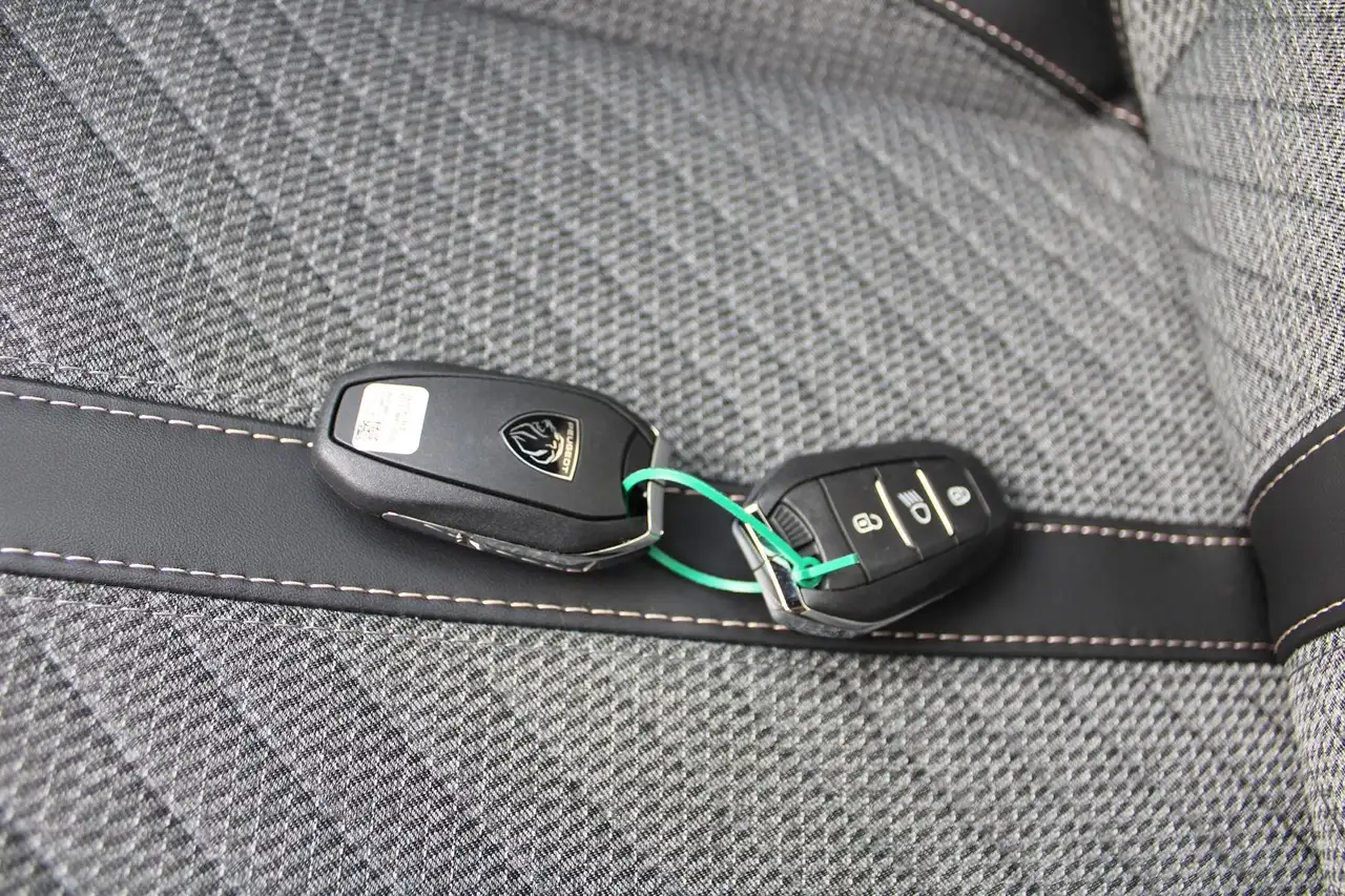 Peugeot 2008 2008 — photo 15