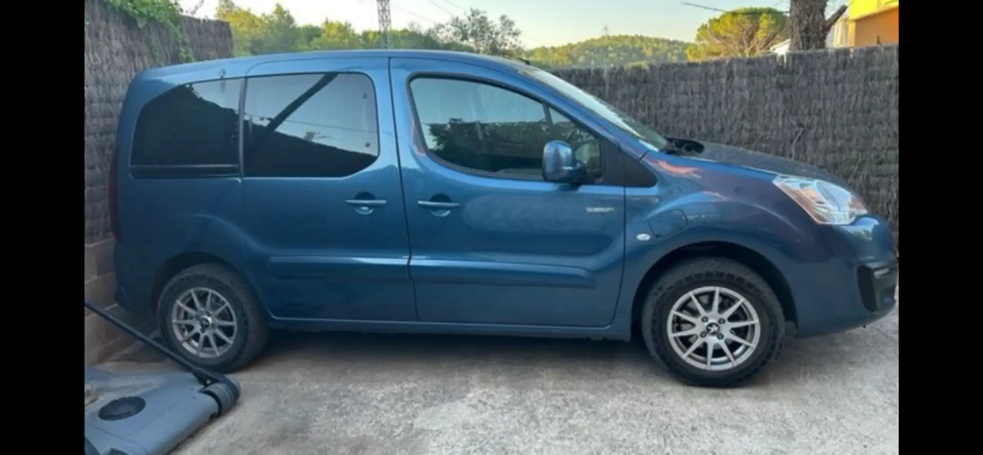 Peugeot Partner Tepee Electric Active L1 Bleu - 2