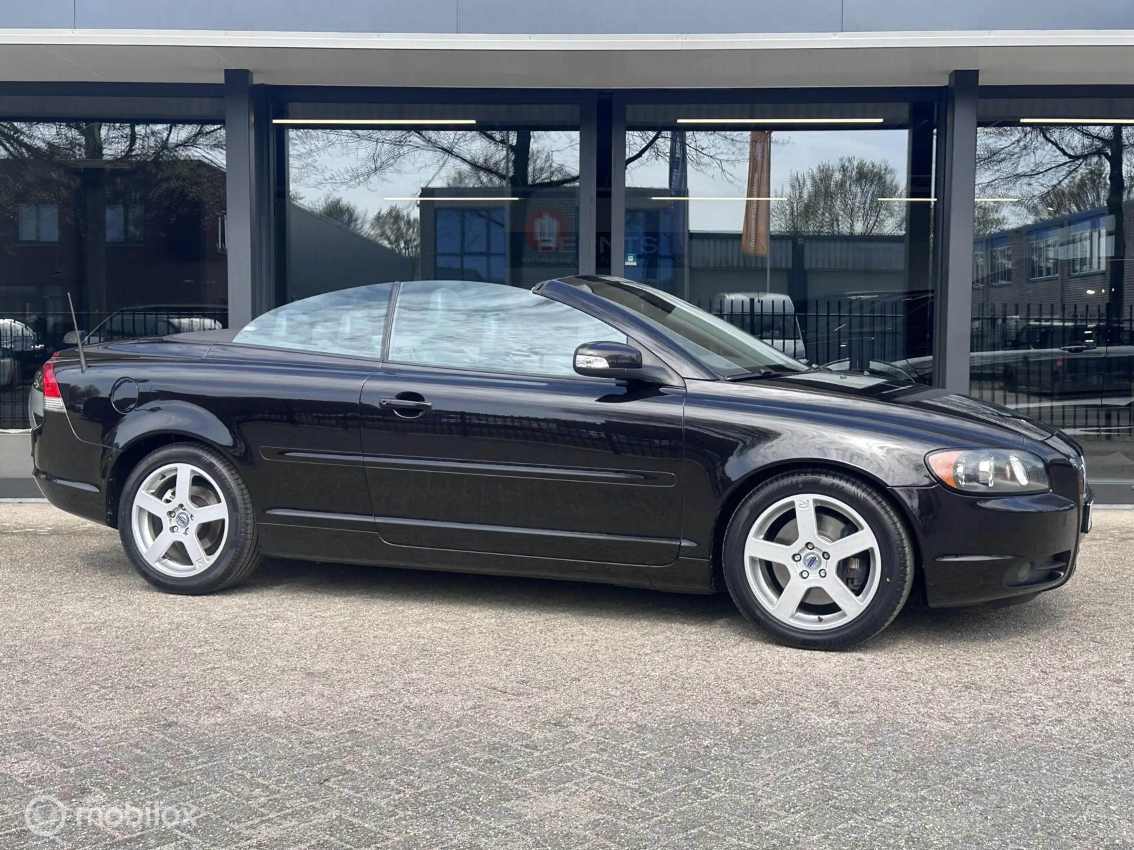 Volvo C70 Convertible 2.4|Automaat|Leder|Parkeersensoren — photo 7