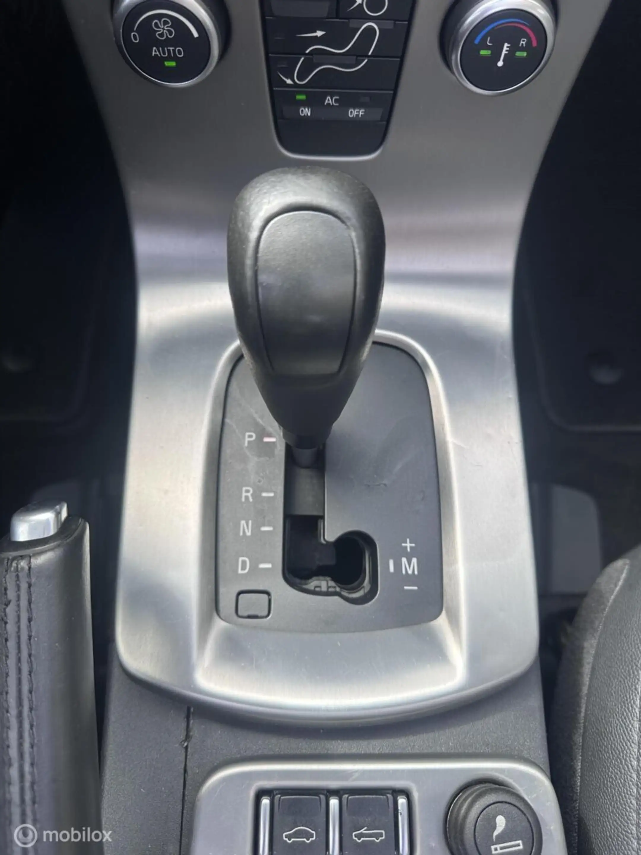 Volvo C70 Convertible 2.4|Automaat|Leder|Parkeersensoren — photo 39