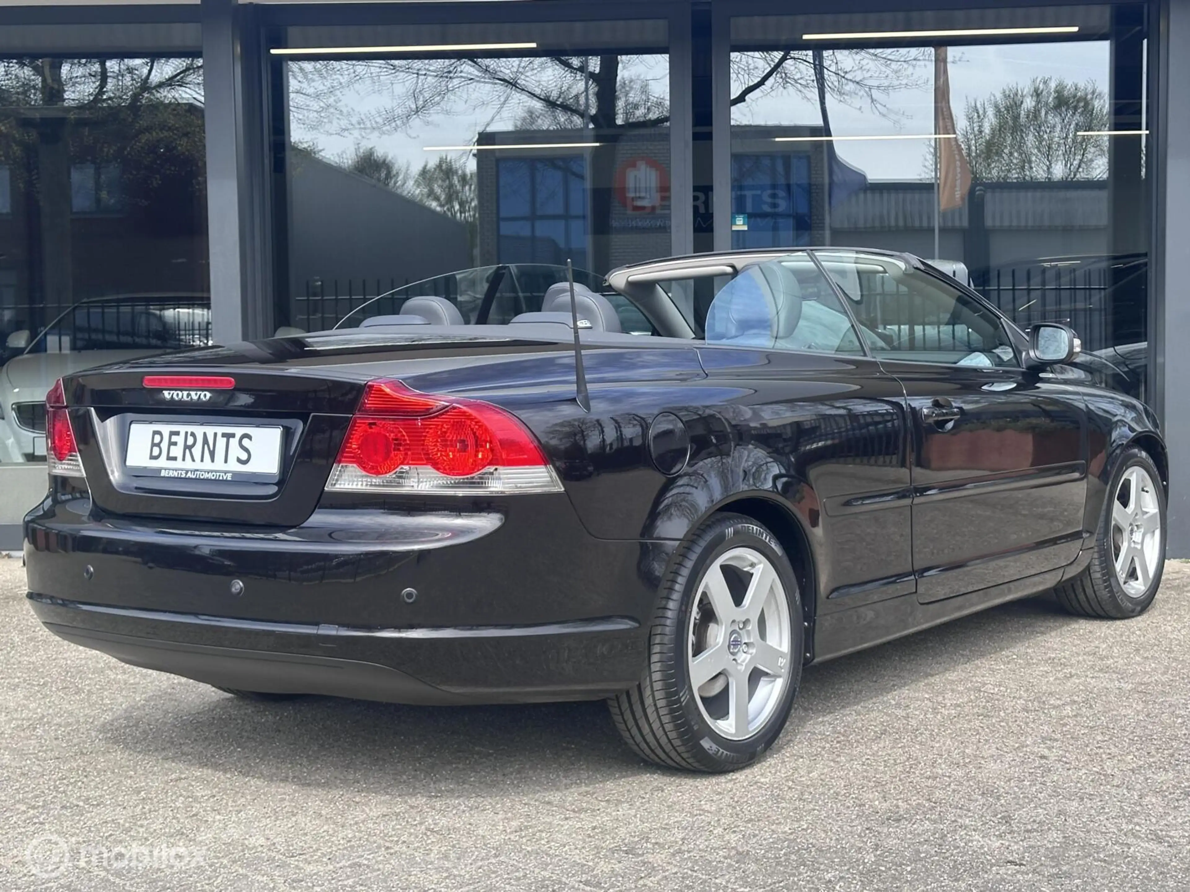Volvo C70 Convertible 2.4|Automaat|Leder|Parkeersensoren — photo 11