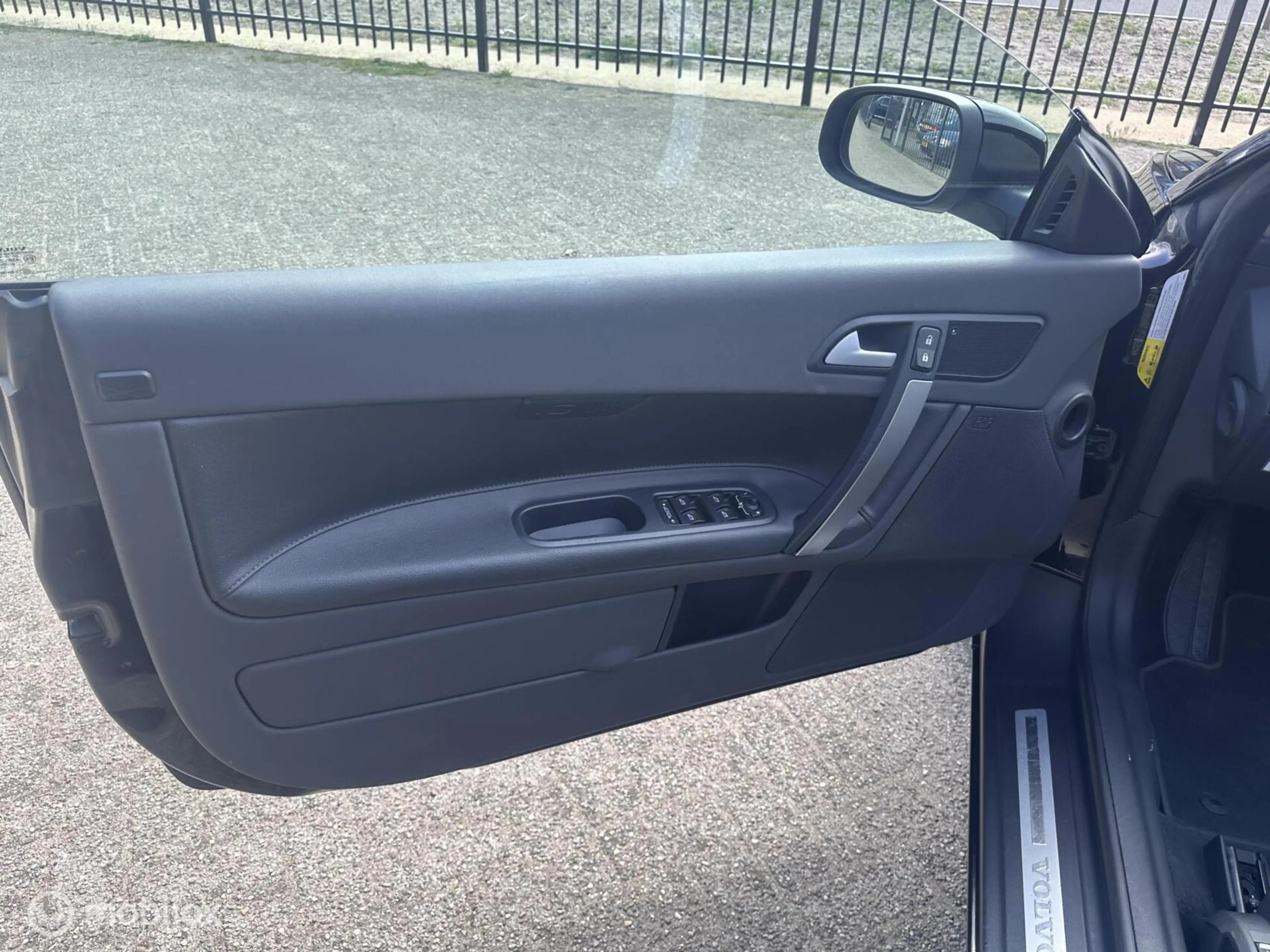 Volvo C70 Convertible 2.4|Automaat|Leder|Parkeersensoren — photo 35
