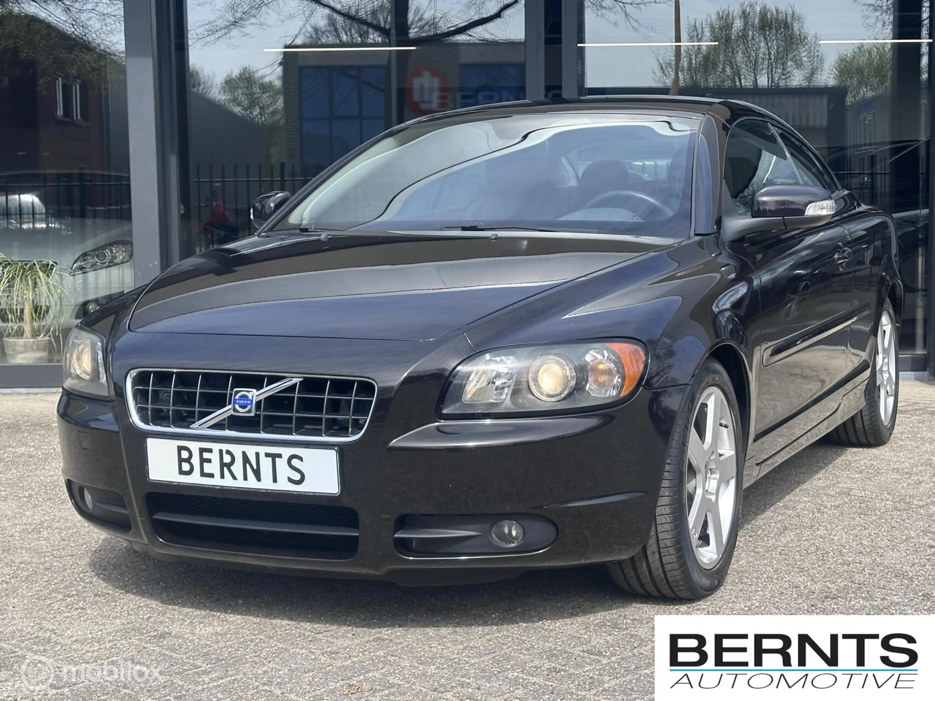 Volvo C70 Convertible 2.4|Automaat|Leder|Parkeersensoren — photo 2