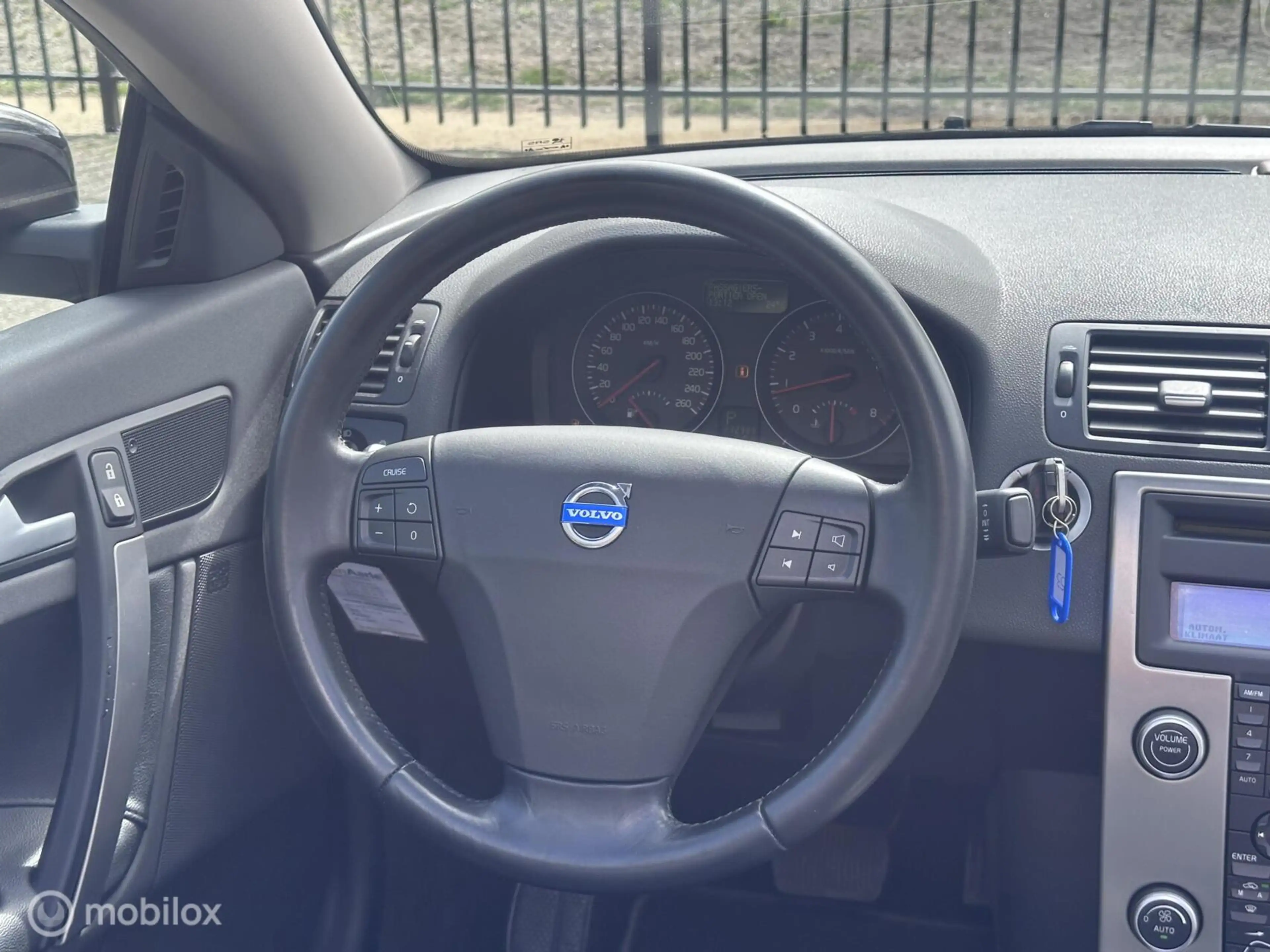 Volvo C70 Convertible 2.4|Automaat|Leder|Parkeersensoren — photo 25