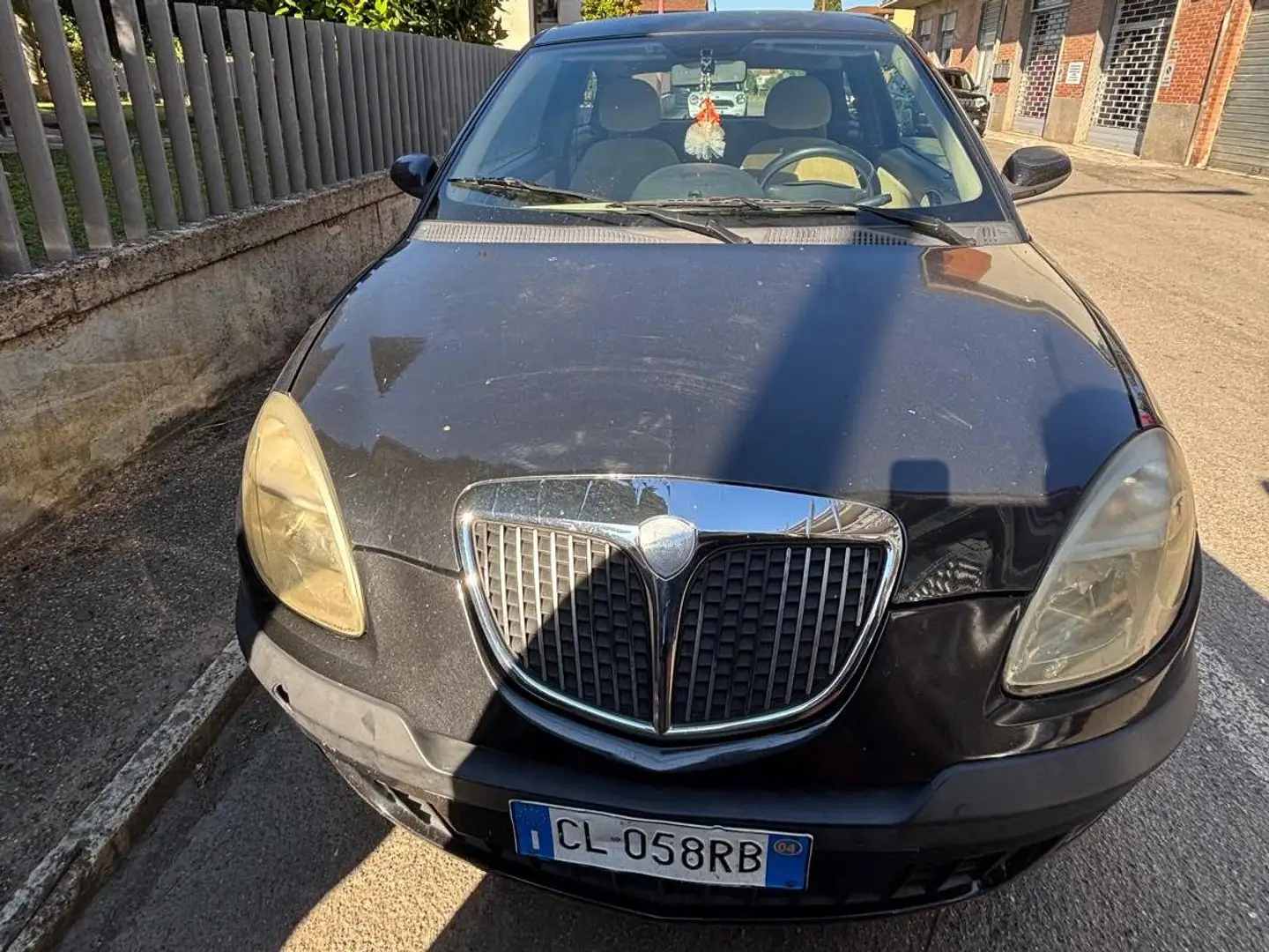 Lancia Ypsilon Ypsilon II 2003 1.3 mjt Чёрный - 1