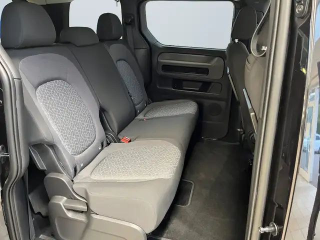Volkswagen ID. Buzz view 11