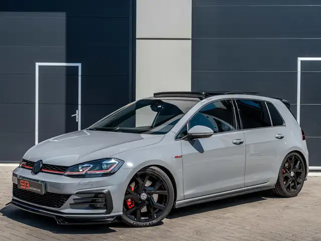 2017 Volkswagen Golf in Grey for sale