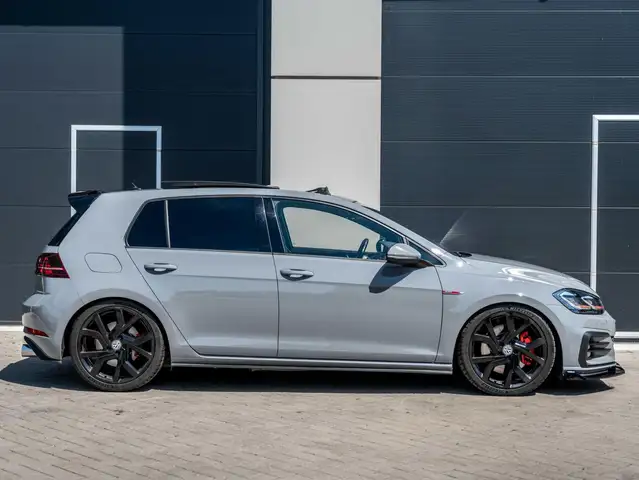 Volkswagen Golf view 7