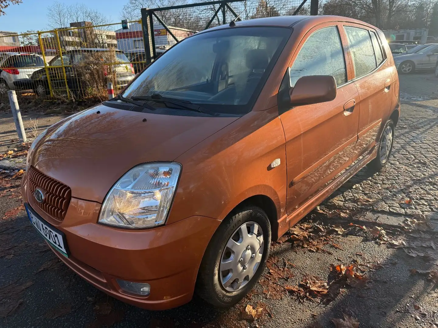 Kia Picanto 1.1 LX Orange - 1