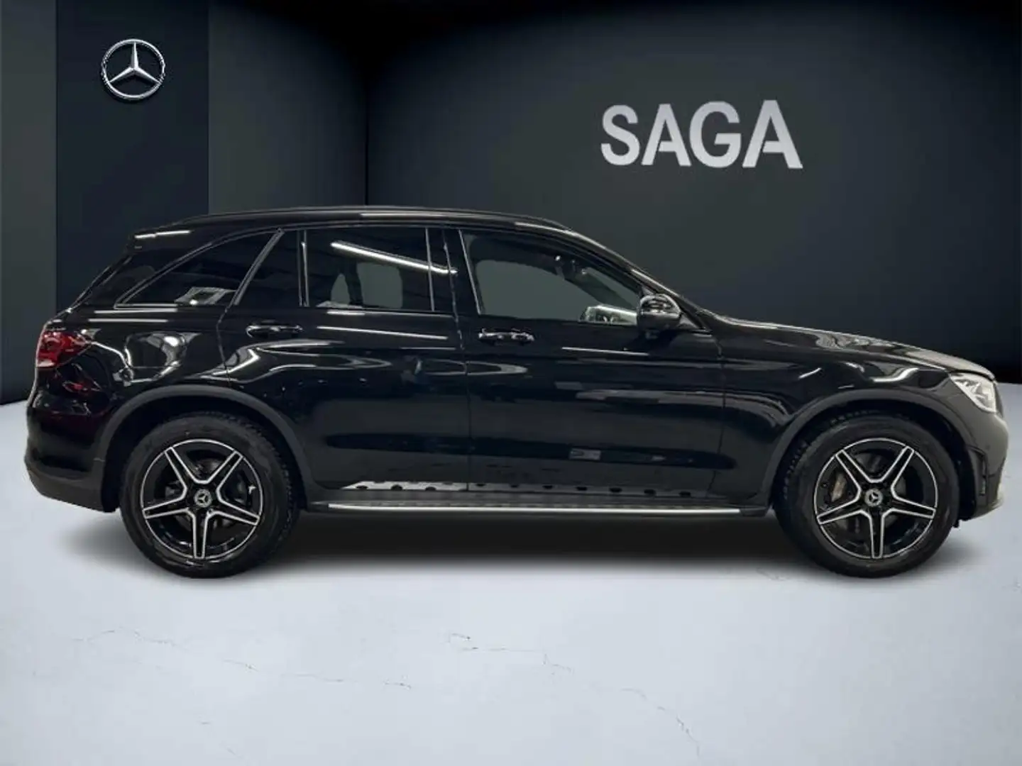 Mercedes-Benz GLC 200 d AMG Pack Night Pano Attelage Negro - 2